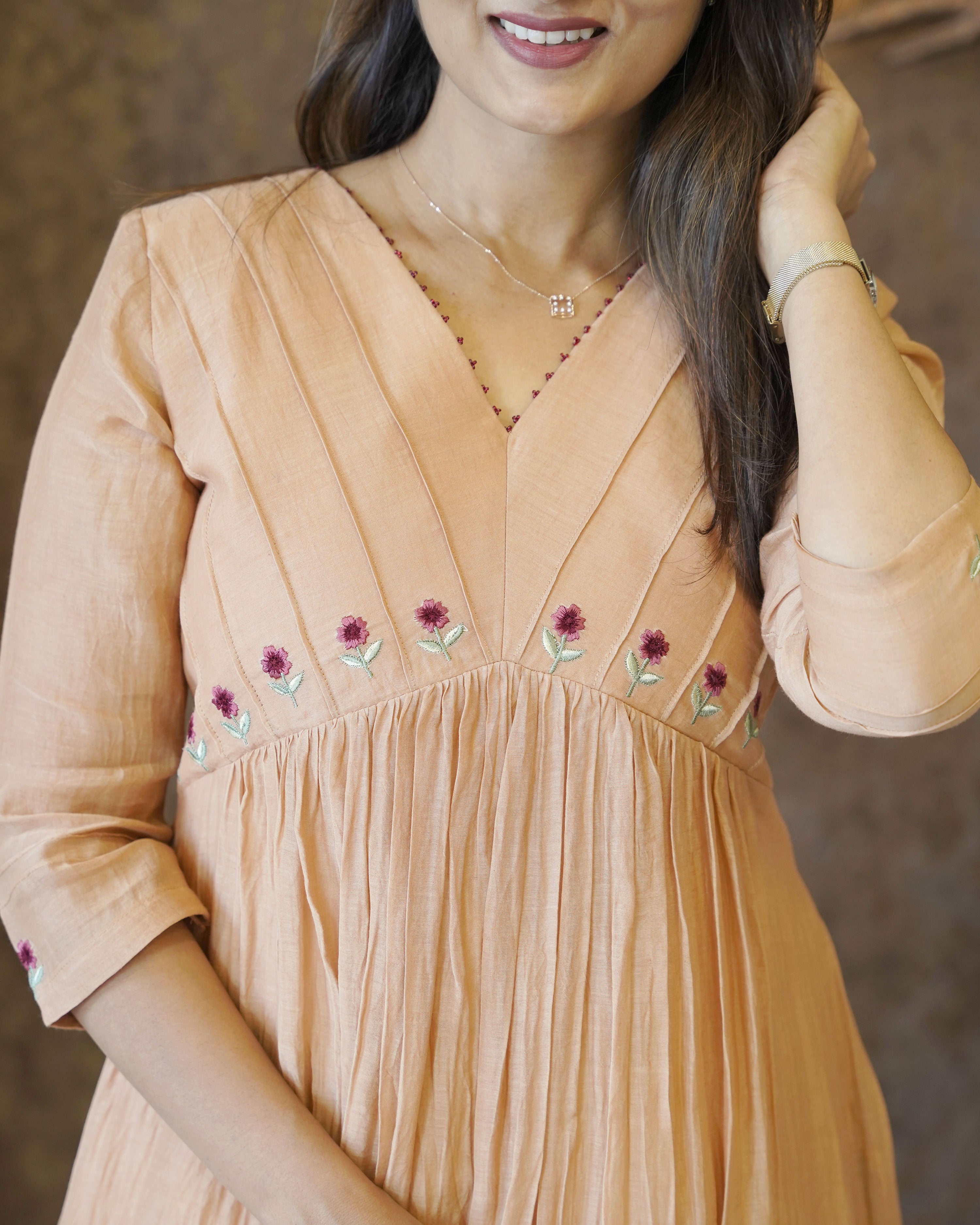 Load image into Gallery viewer, Mul Chanderi Designer Kurti ( Pre-Order) - 2450
