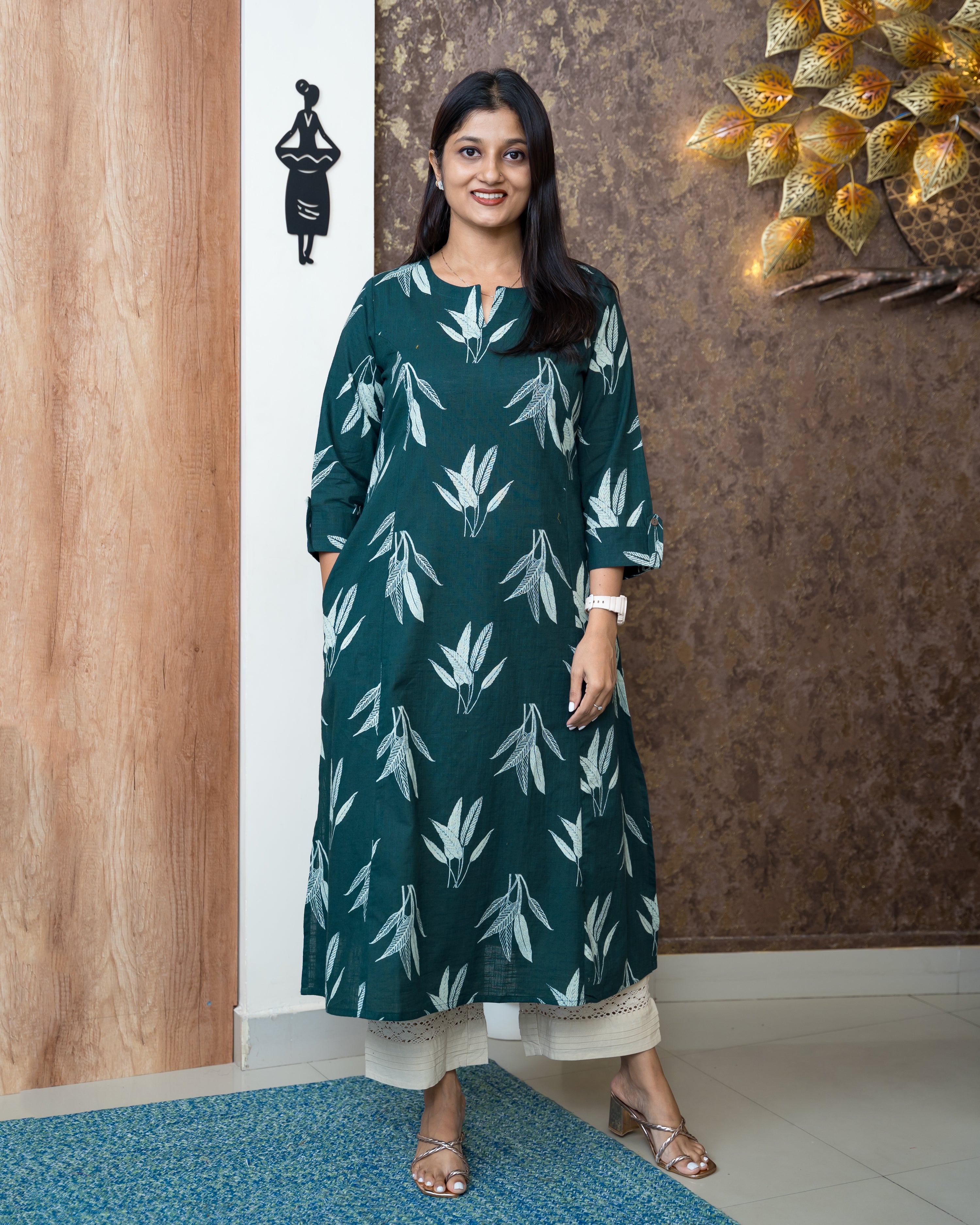 Load image into Gallery viewer, Cotton Kurti-6537
