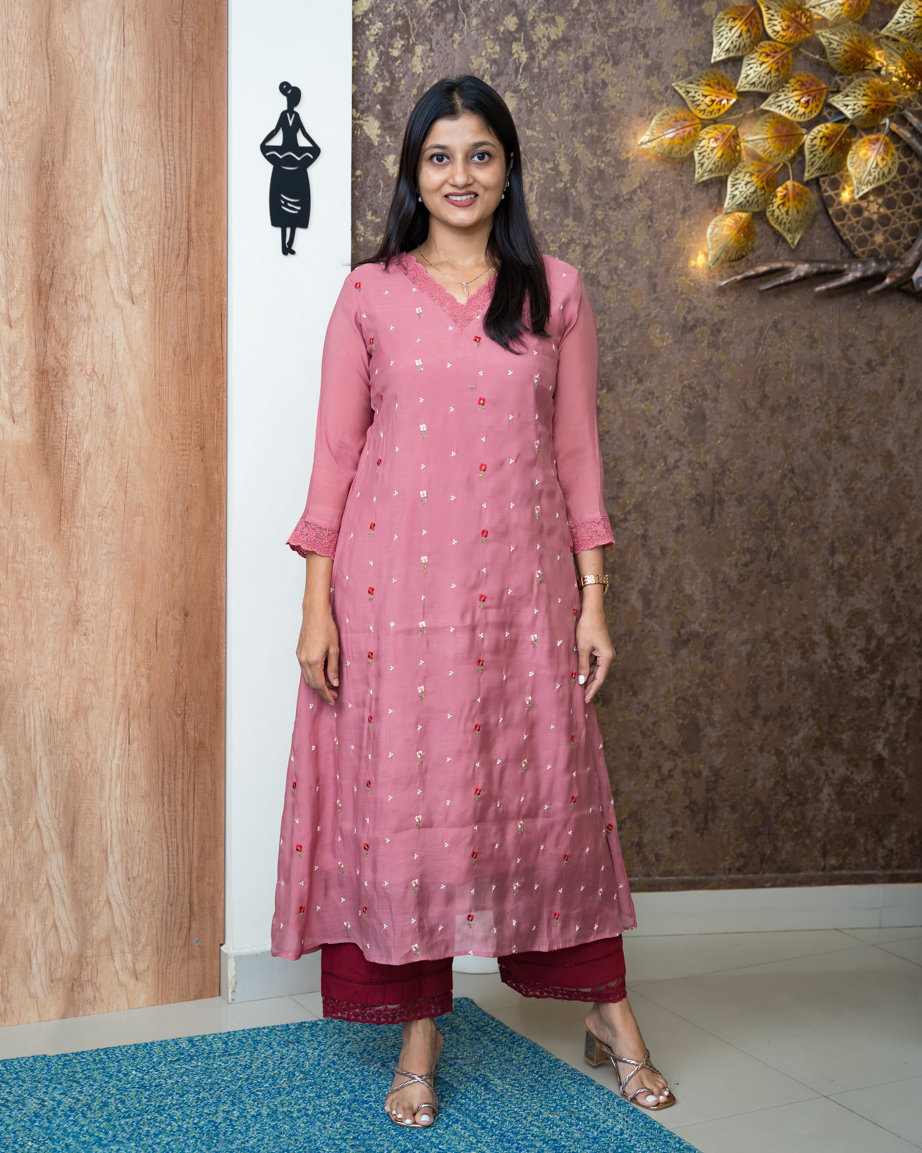 Load image into Gallery viewer, Mul Chanderi Kurti-6545
