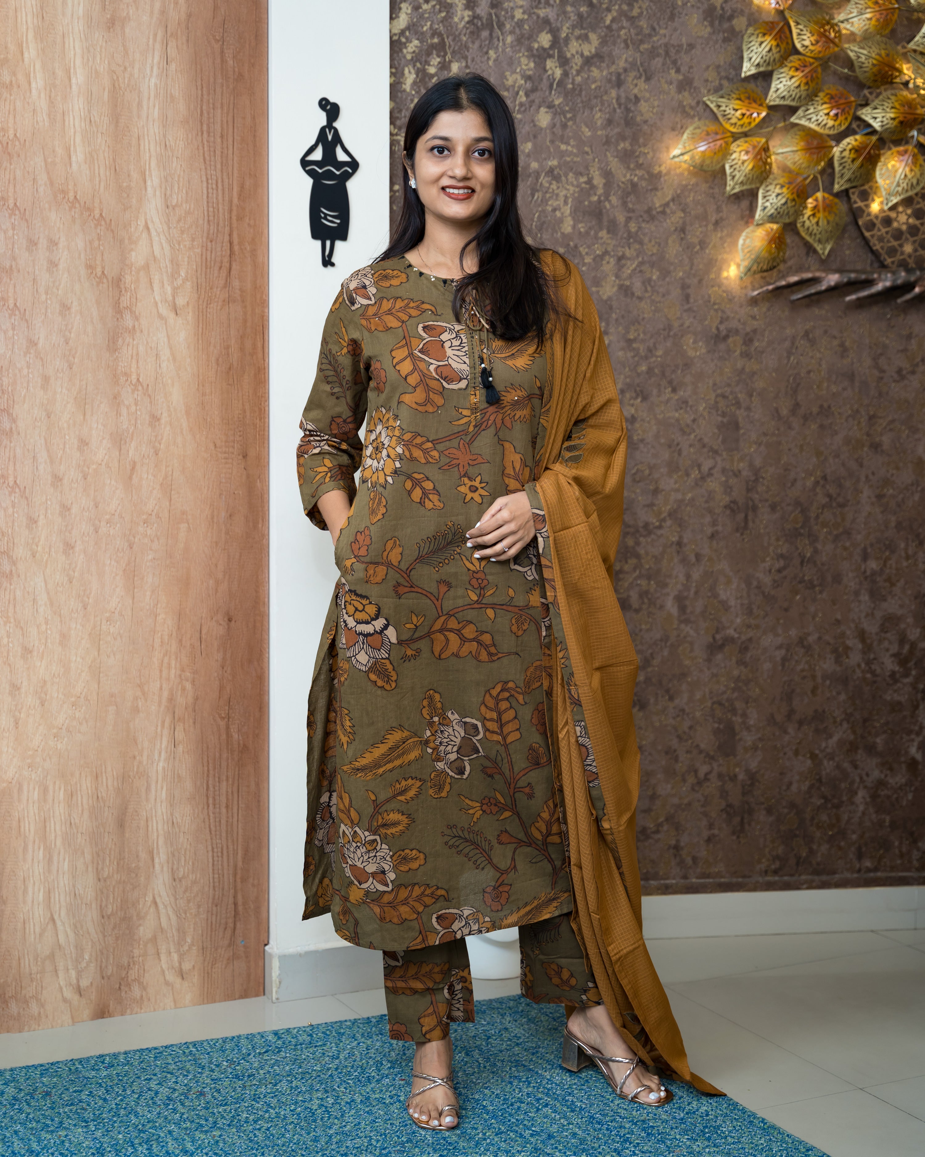Load image into Gallery viewer, Cotton Suit
