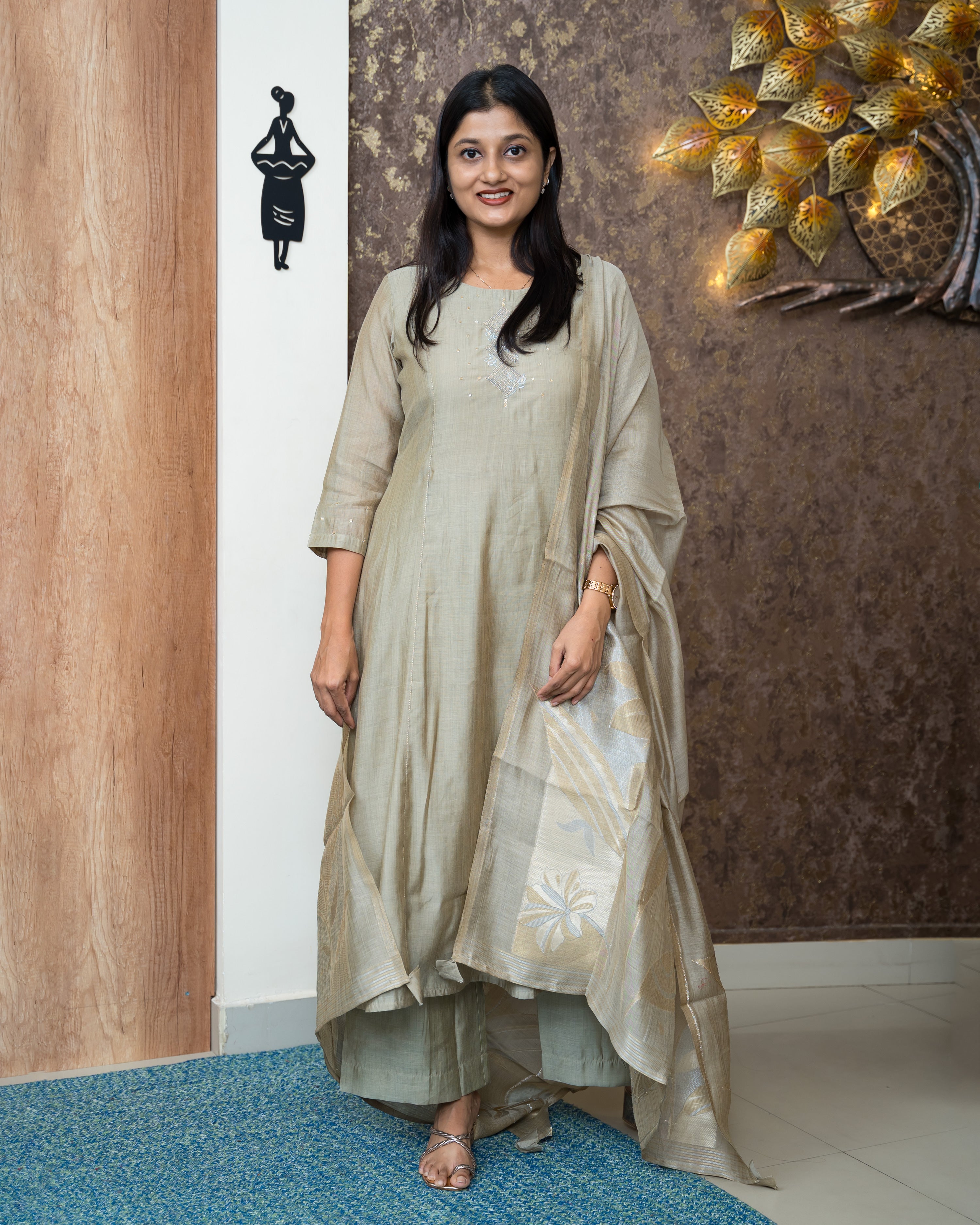 Load image into Gallery viewer, Viscose Semi Silk Suit-6683
