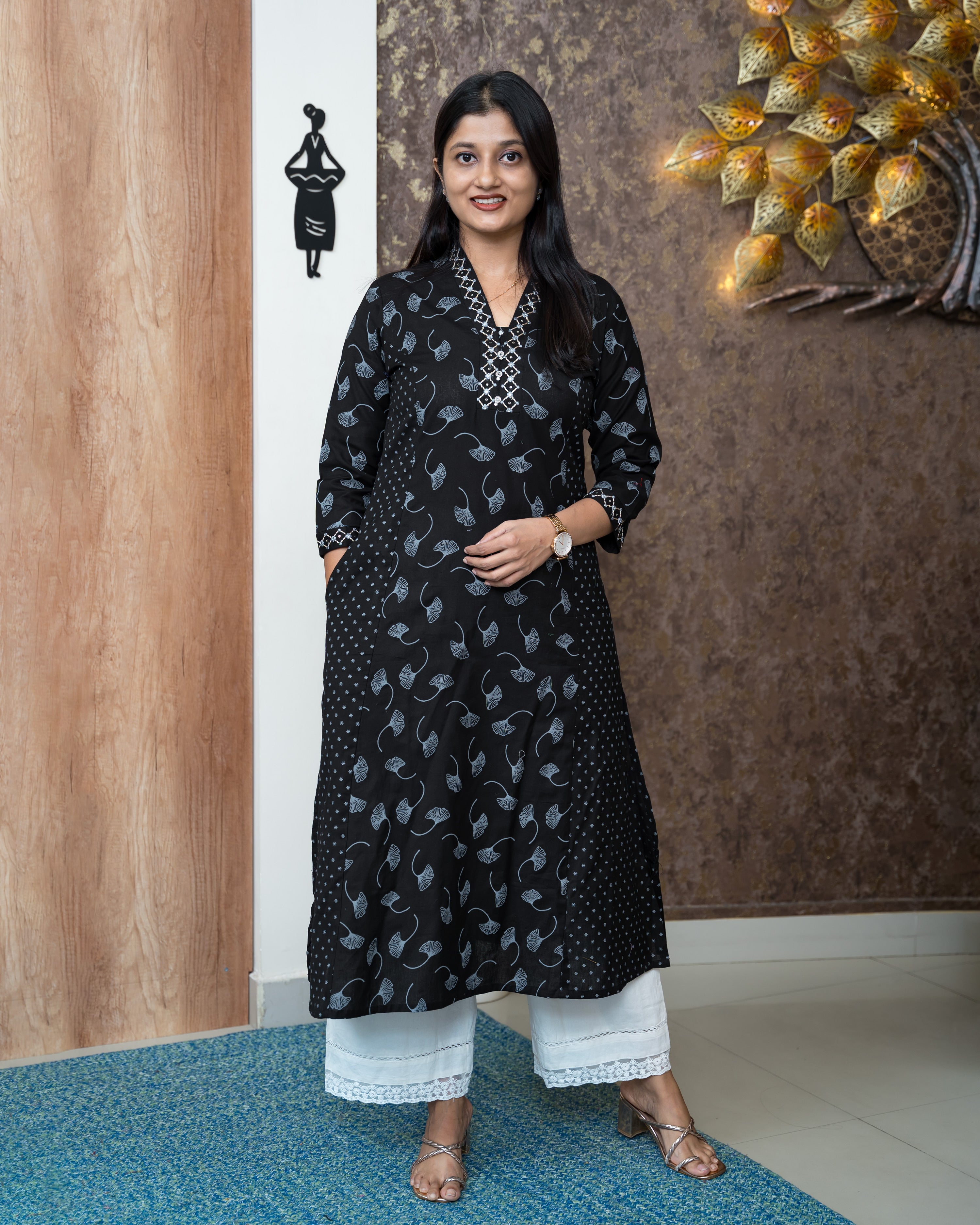 Load image into Gallery viewer, Pure Cotton Kurti-6692
