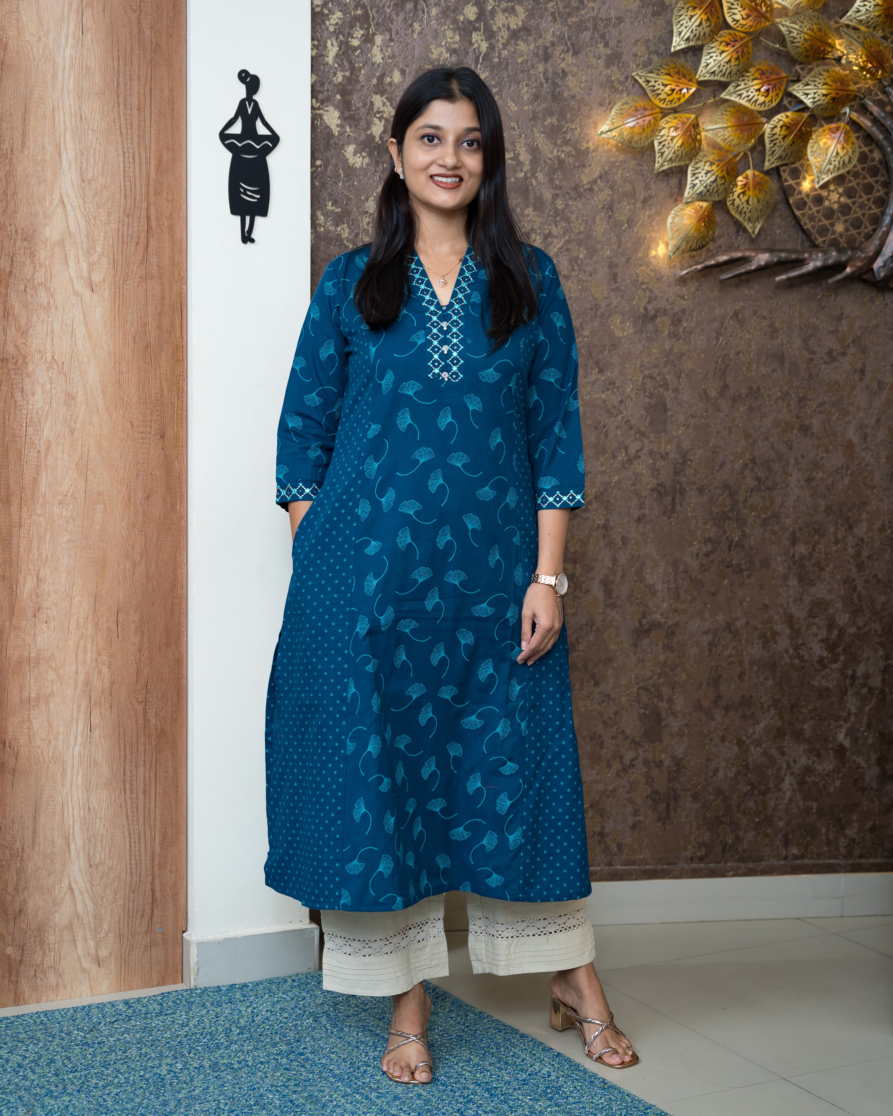 Load image into Gallery viewer, Pure Cotton Kurti-6692
