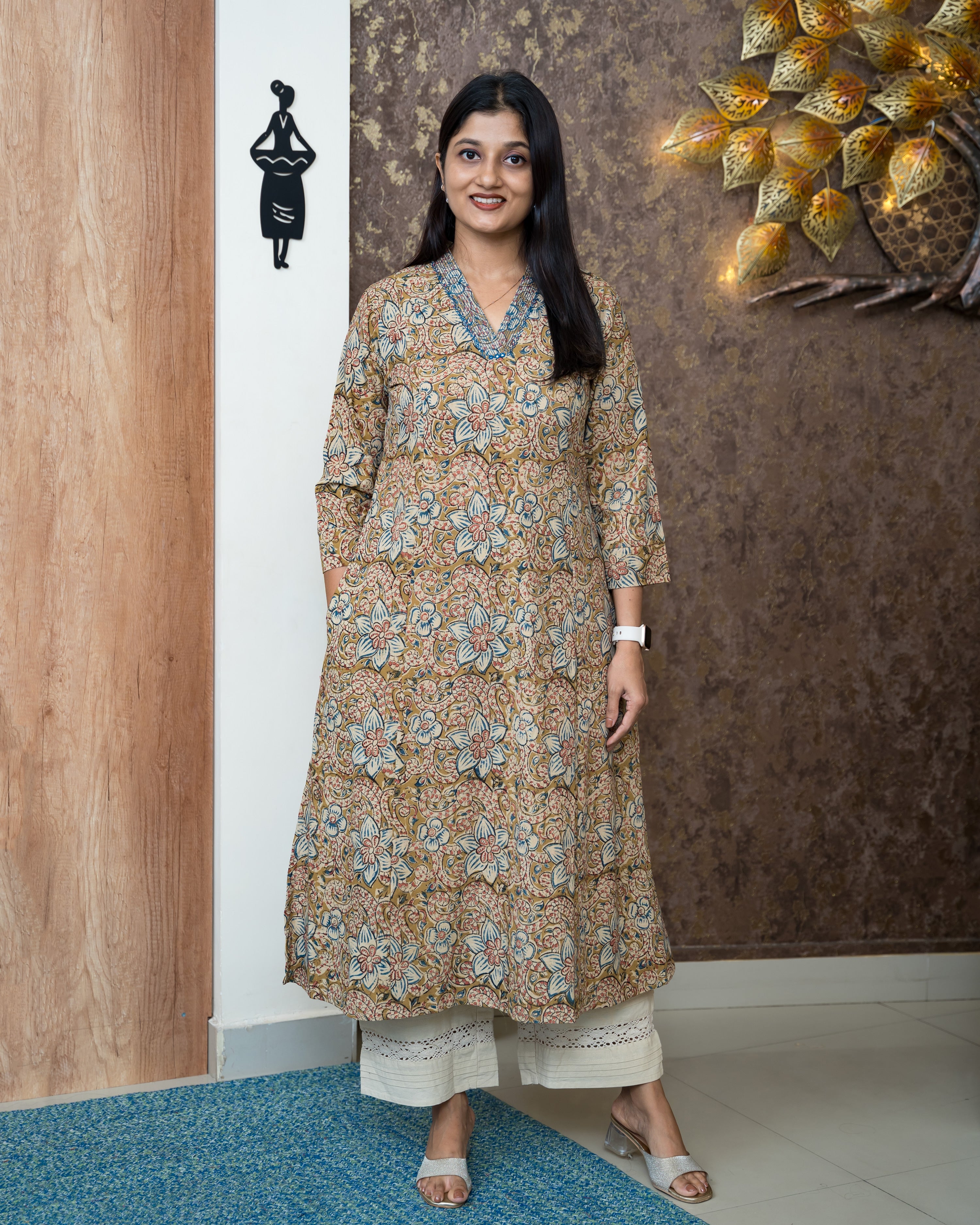 Load image into Gallery viewer, Cotton Kurti-6702
