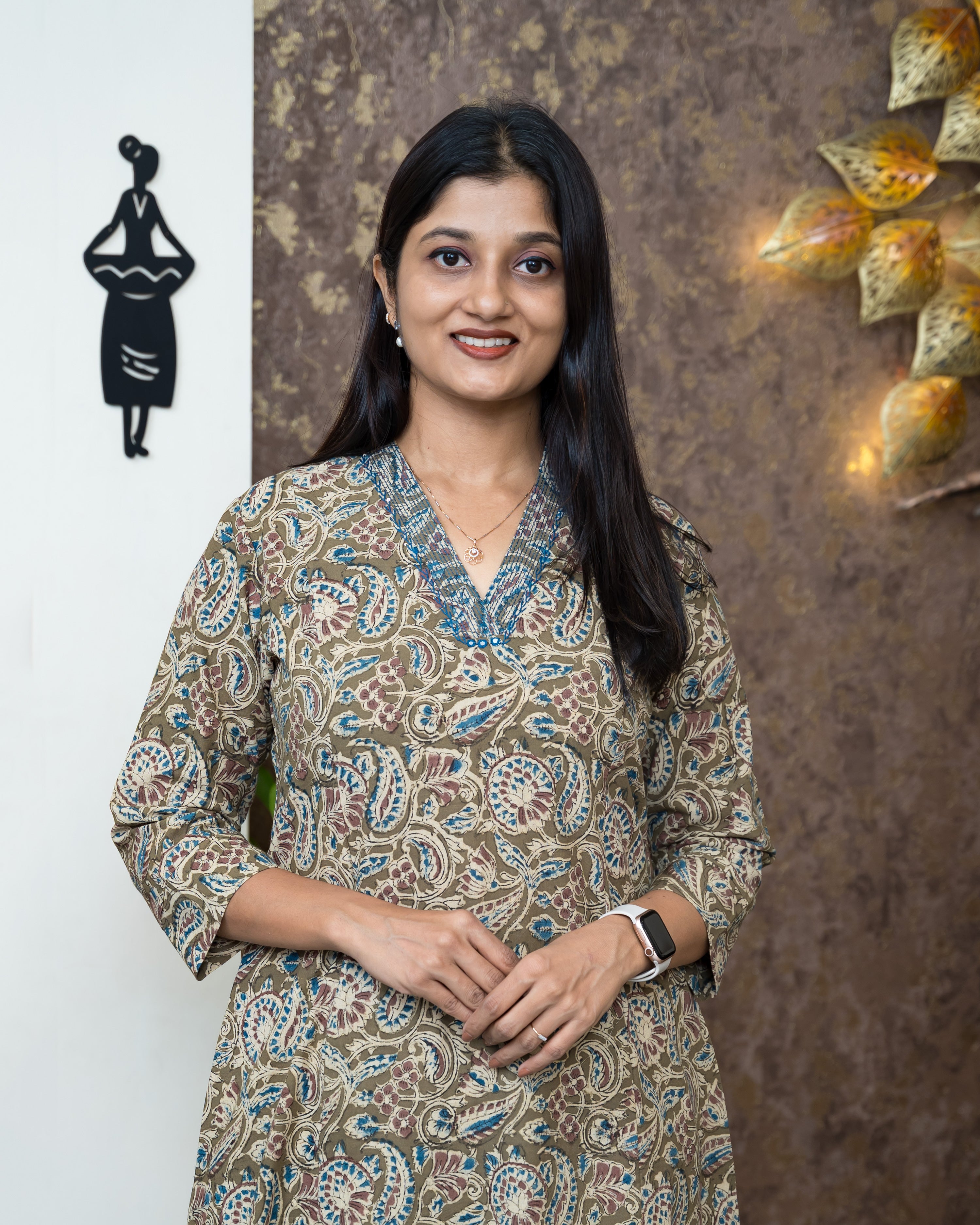 Load image into Gallery viewer, Cotton Kurti-6702

