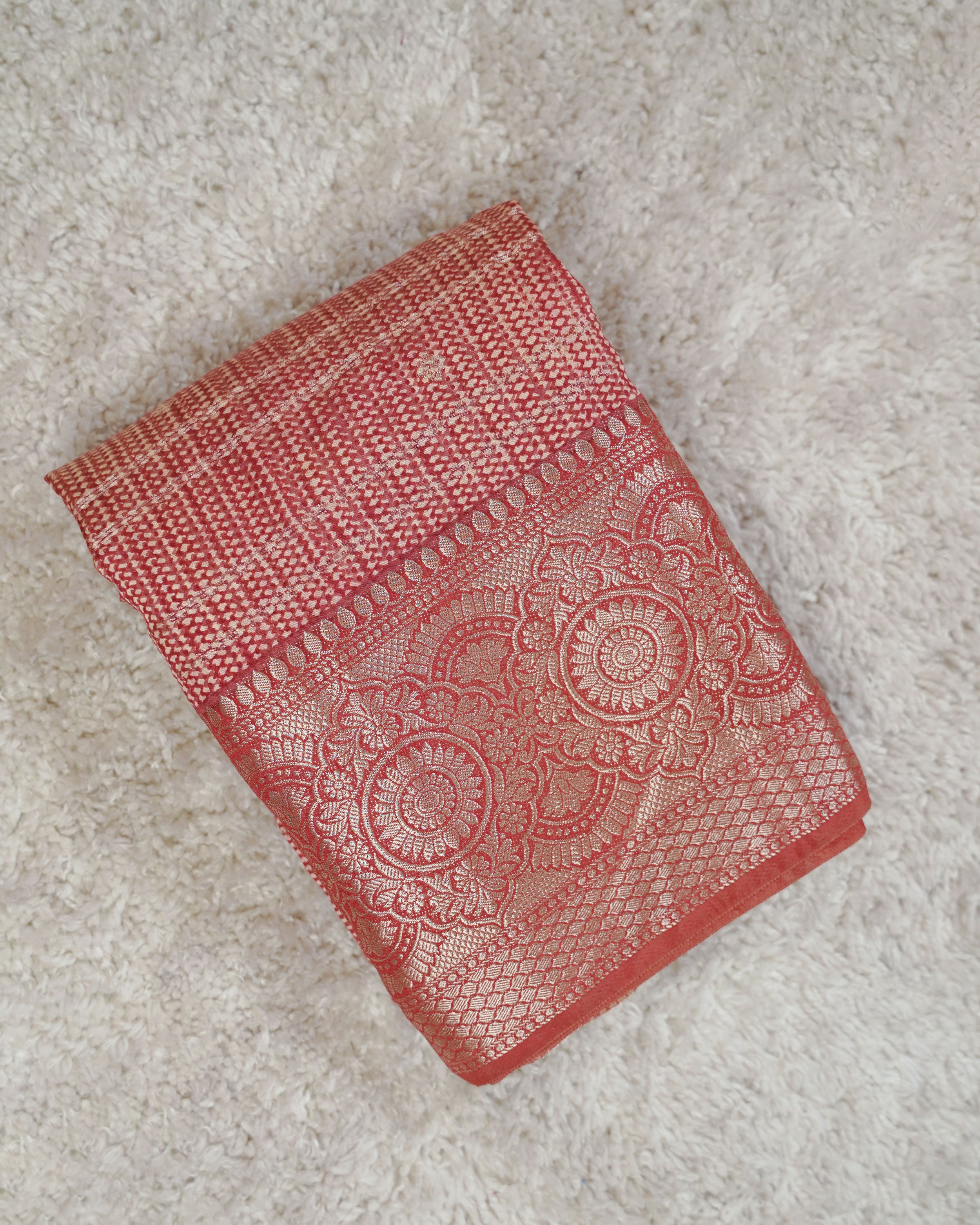 Load image into Gallery viewer, Crape Silk Saree-2529
