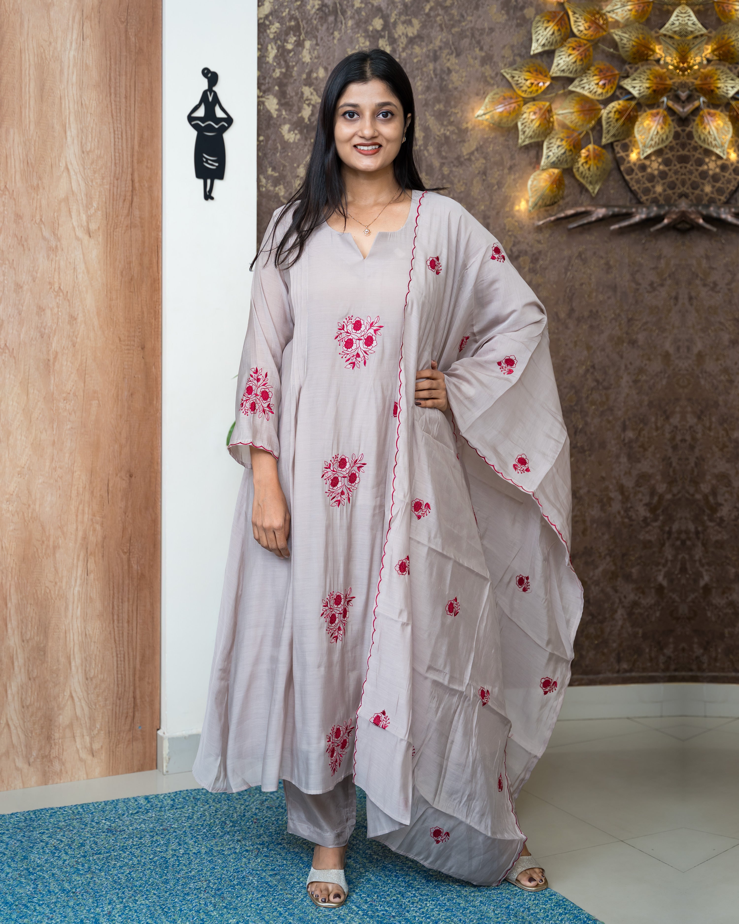Load image into Gallery viewer, Mul Chanderi Suit-6870
