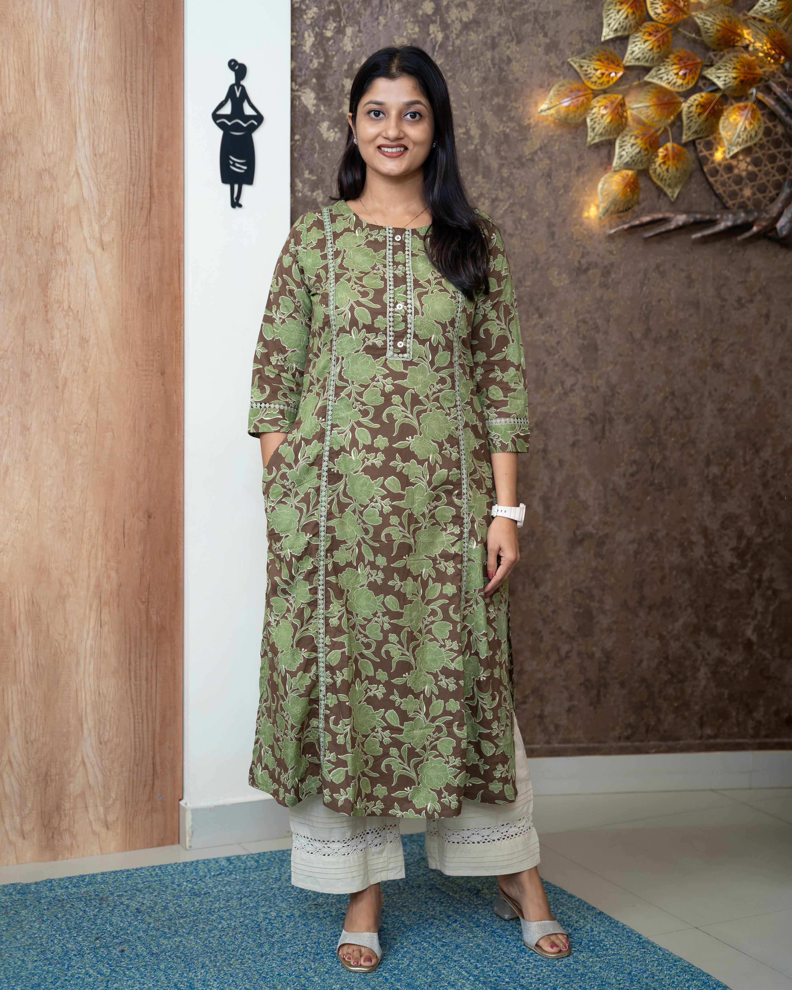 Load image into Gallery viewer, Cotton Kurti-7004
