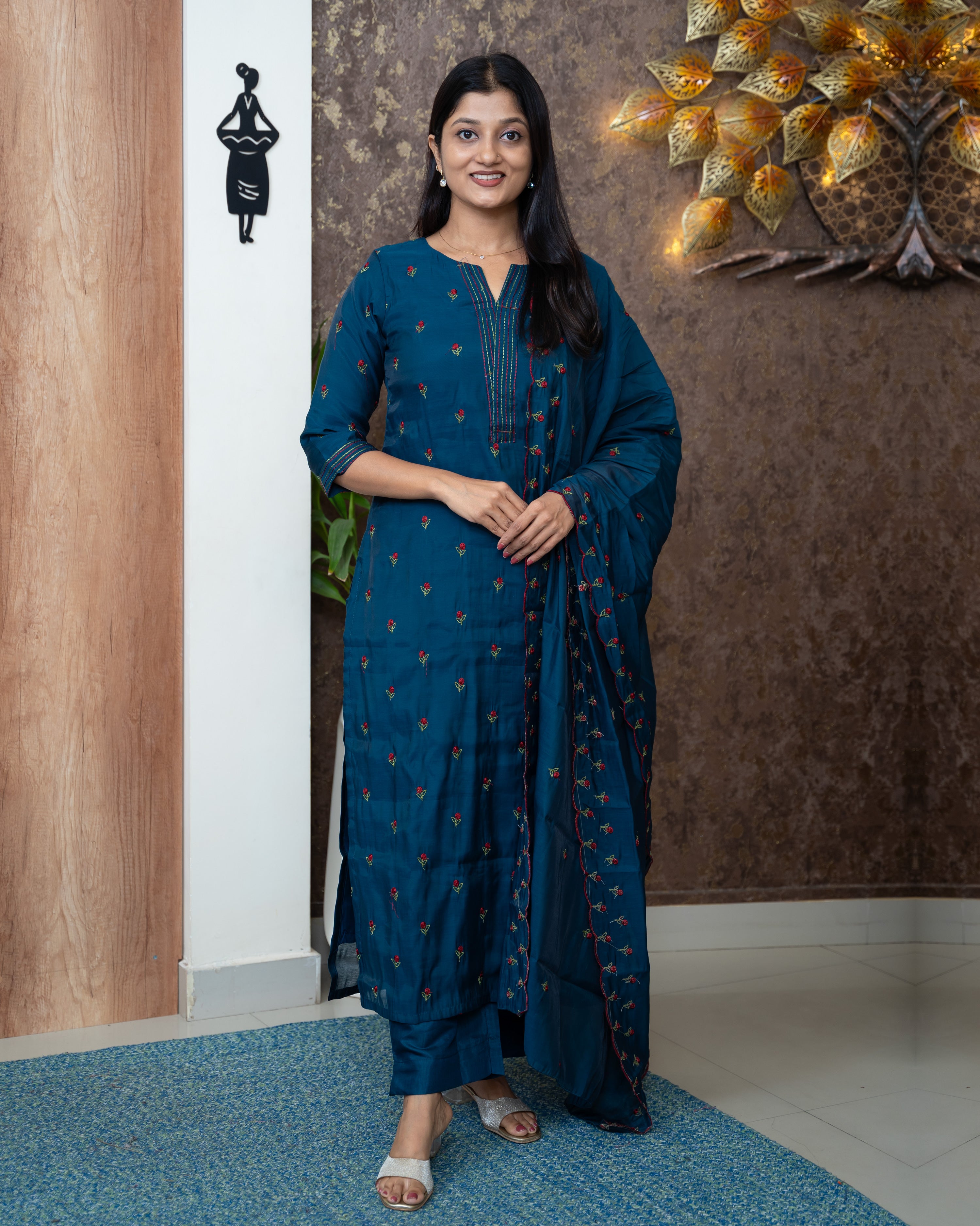 Load image into Gallery viewer, Mul Chanderi Suit-7032
