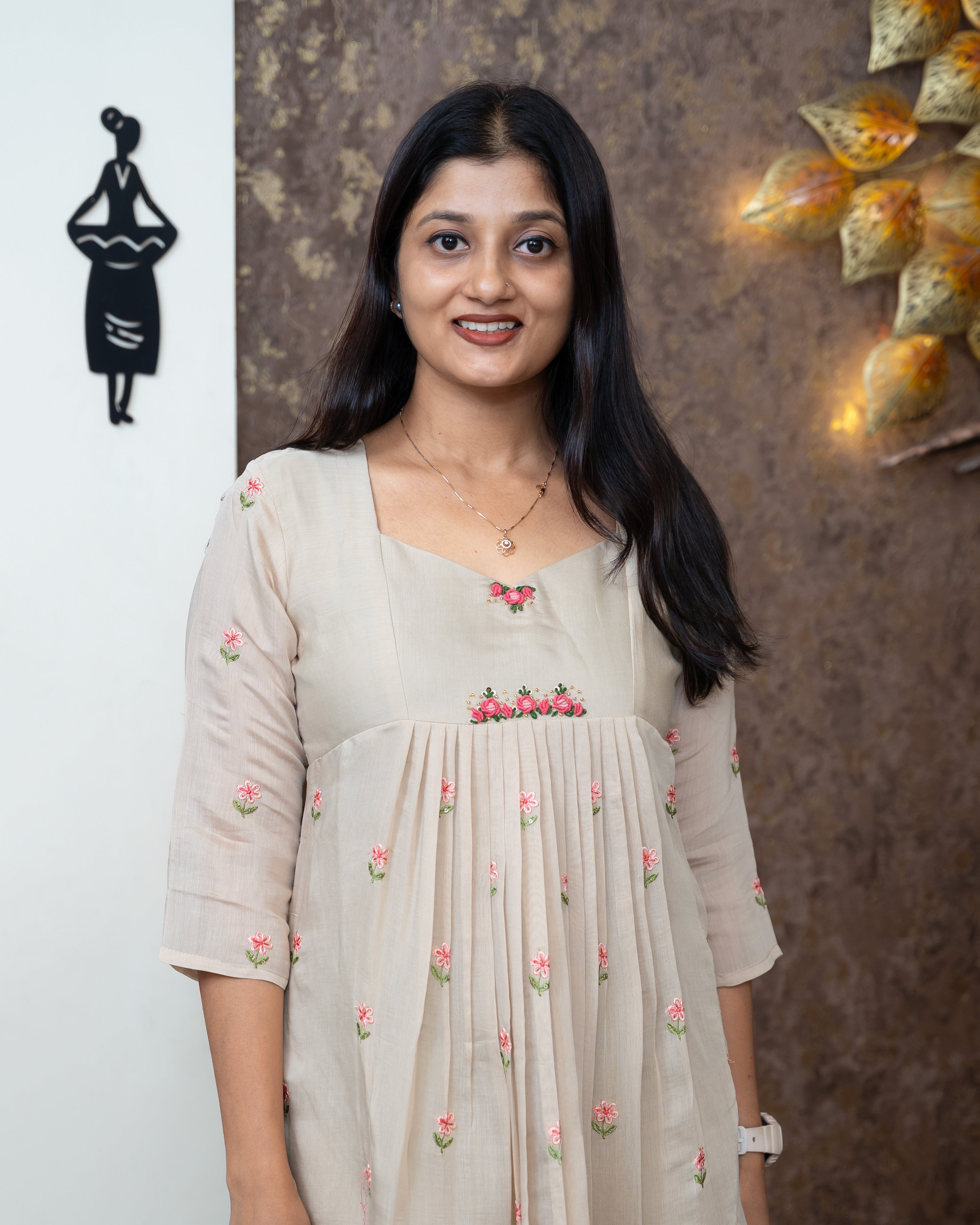 Load image into Gallery viewer, Mul Chanderi Kurti-7090
