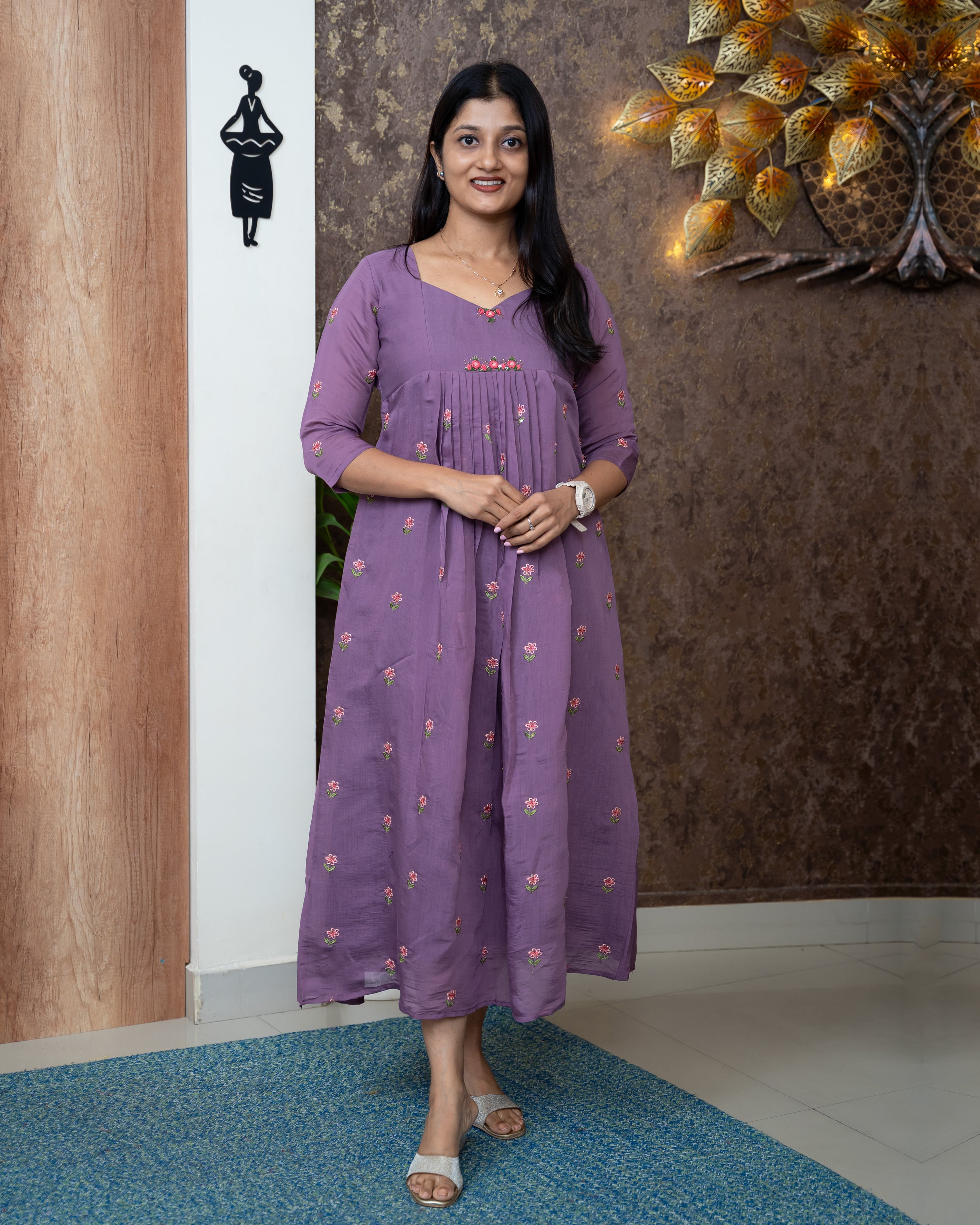 Load image into Gallery viewer, Mul Chanderi Kurti-7090
