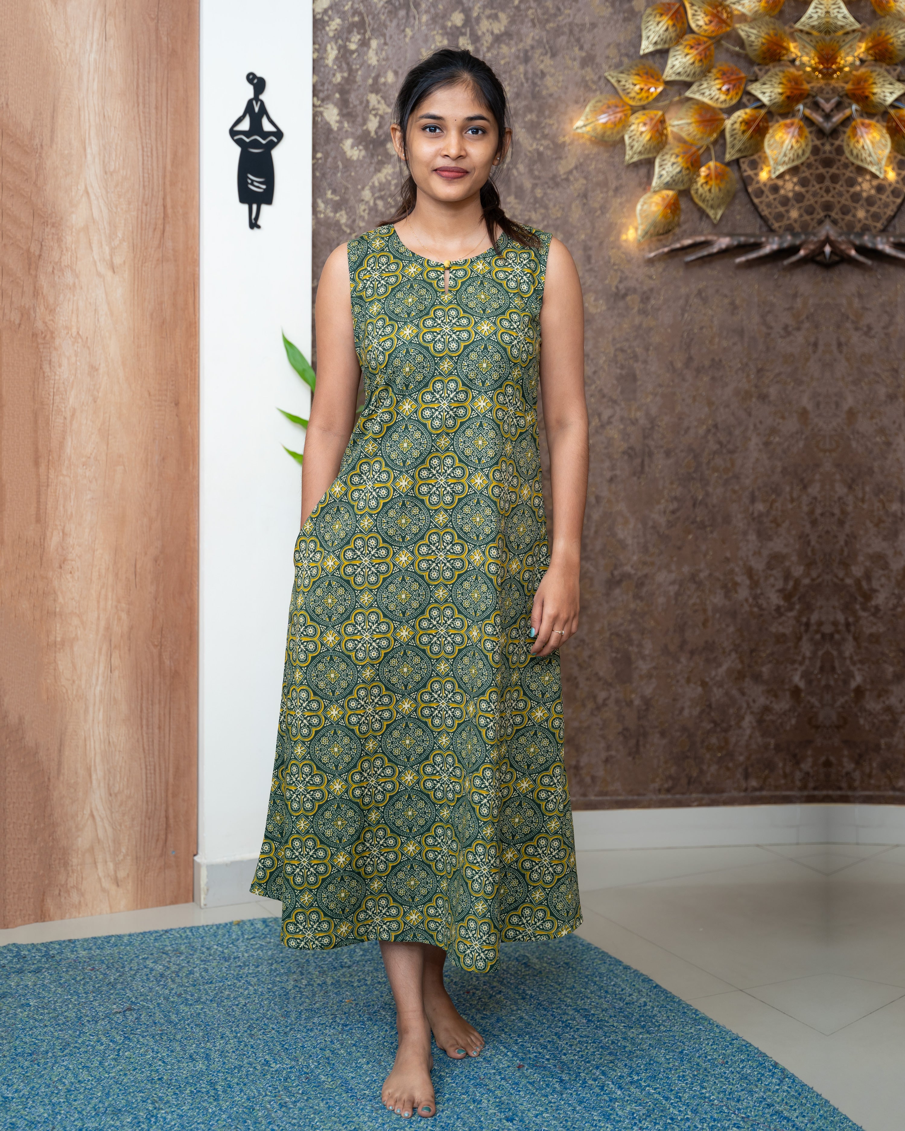 Load image into Gallery viewer, Cotton Designer Kurti(Pre-Order)-1024
