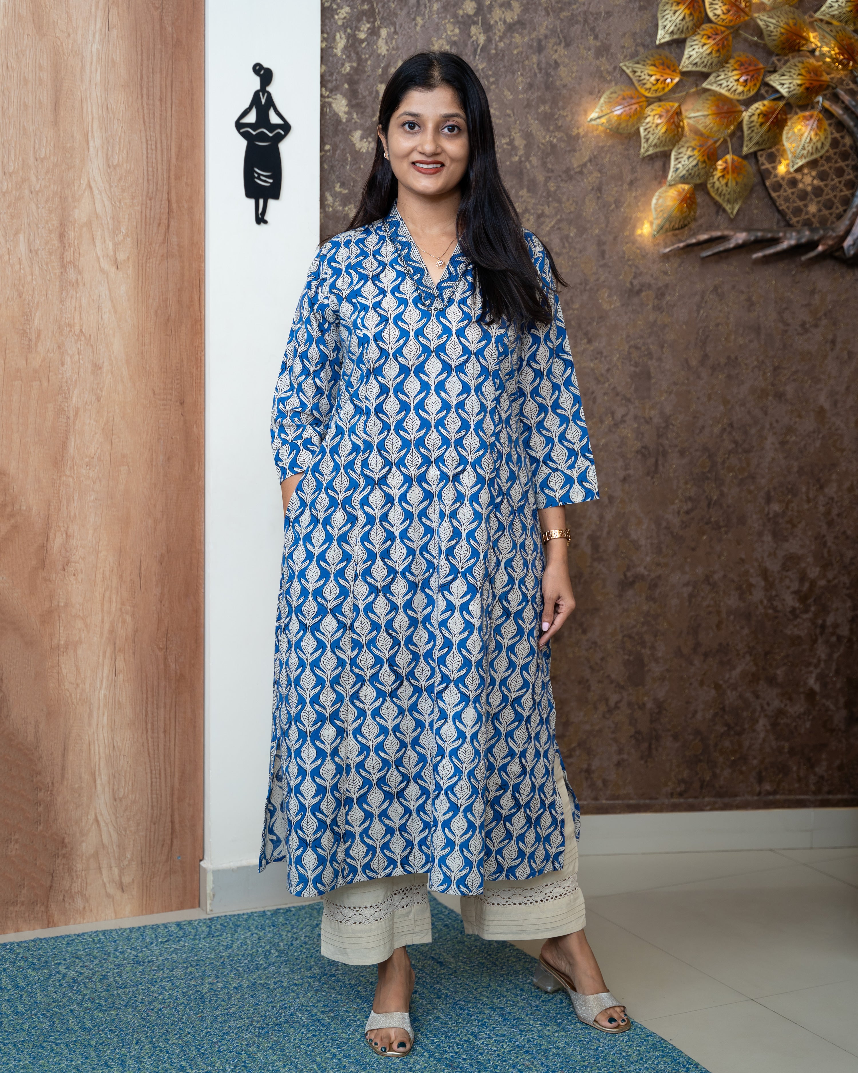 Load image into Gallery viewer, Cotton Kurti-7144
