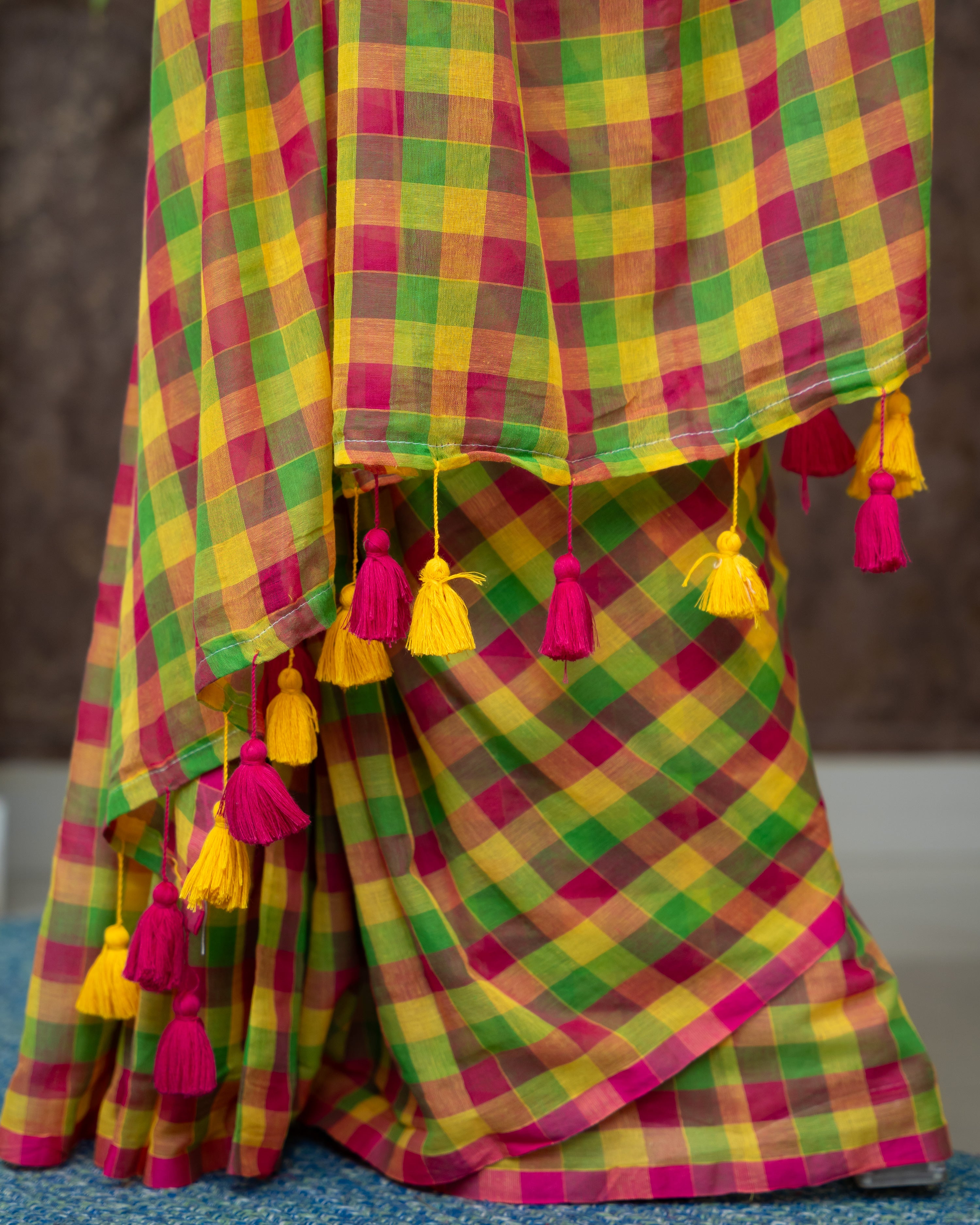 Load image into Gallery viewer, Mul Cotton Saree- 7114
