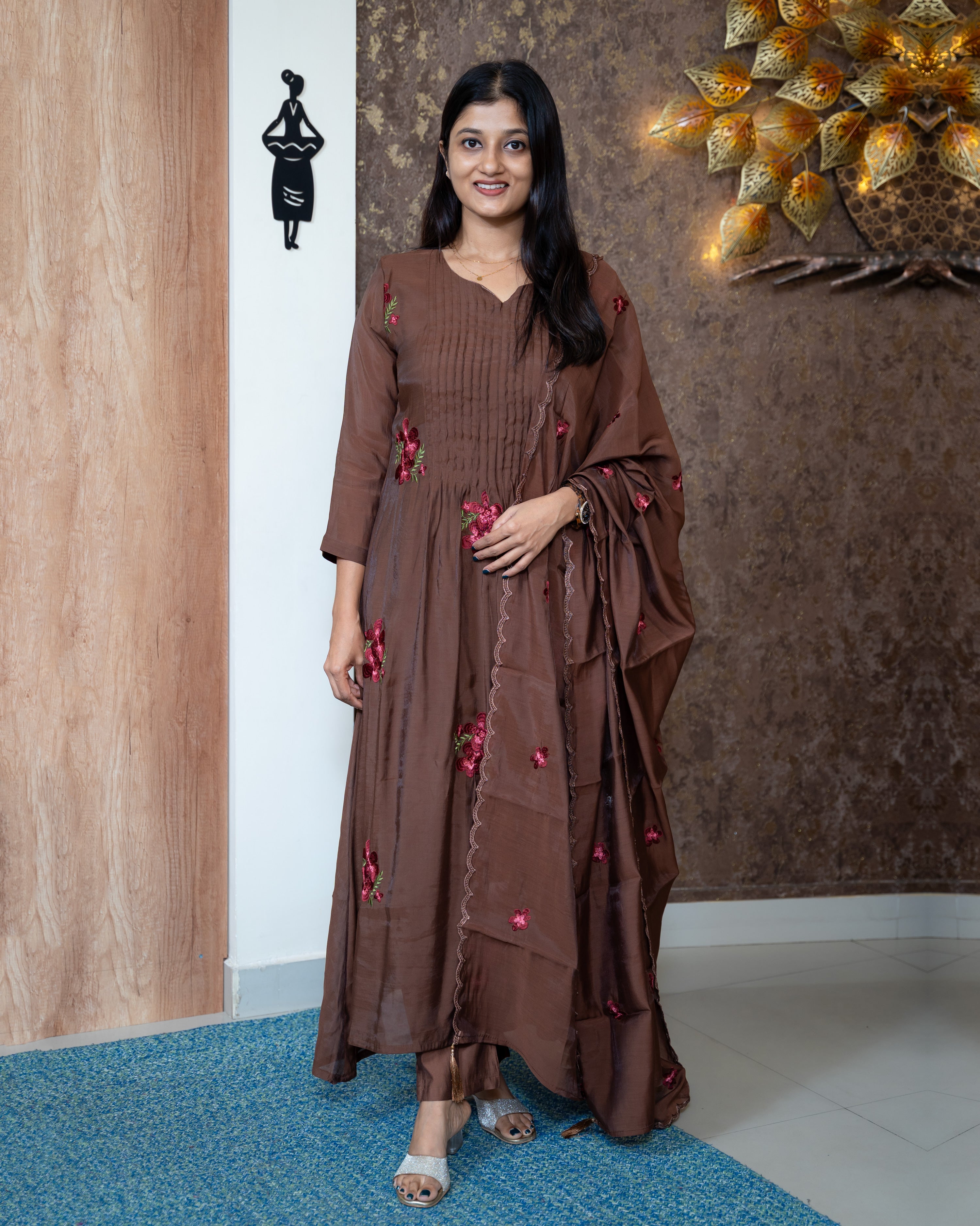 Load image into Gallery viewer, Mul Chanderi Suit-7215
