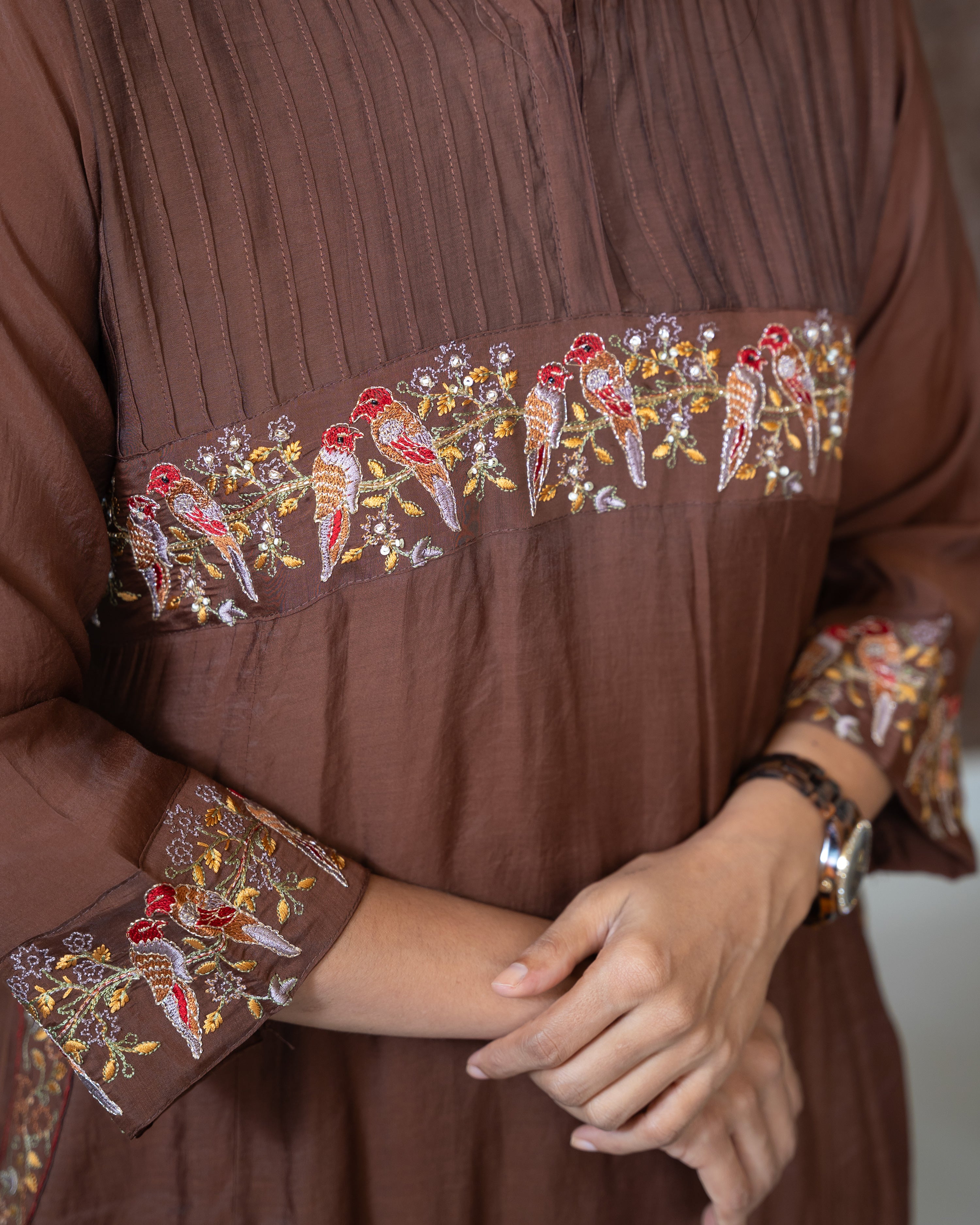 Load image into Gallery viewer, Mul Chanderi Suit-7341
