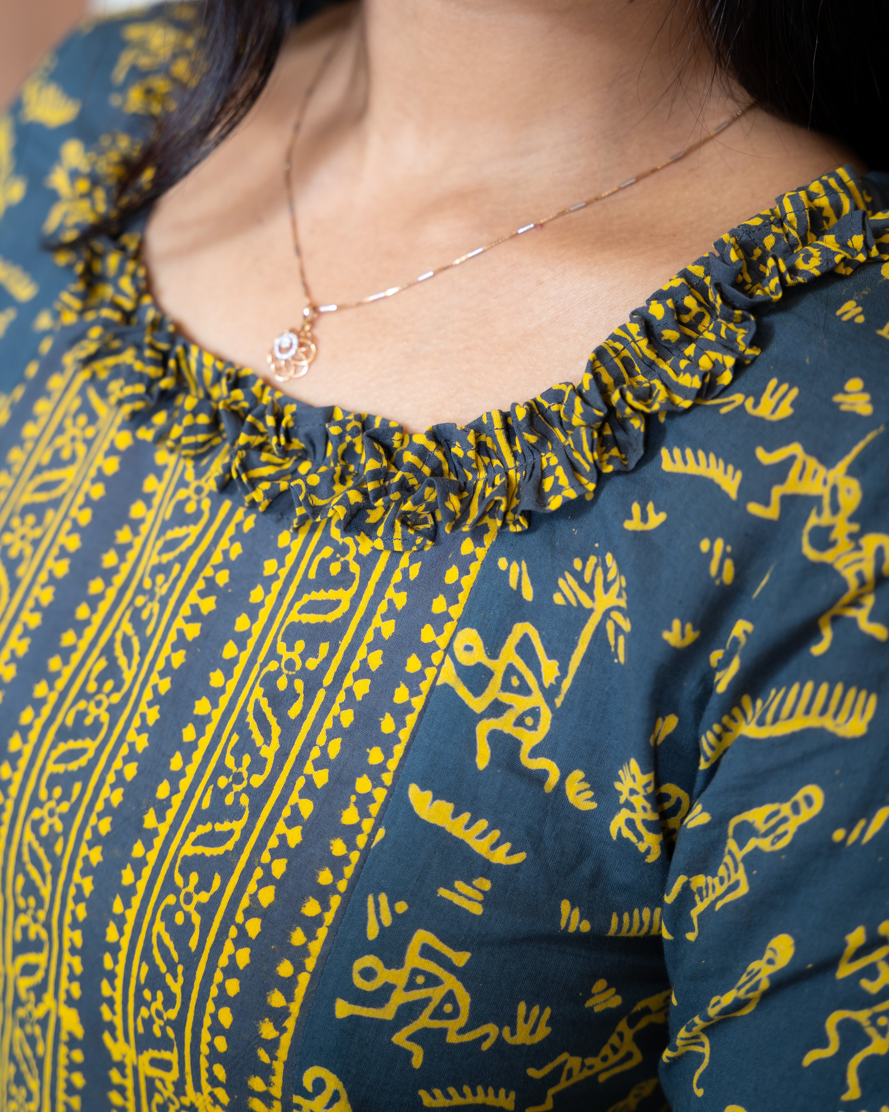 Load image into Gallery viewer, Cotton Designer Kurti ( Pre-Order)-1025
