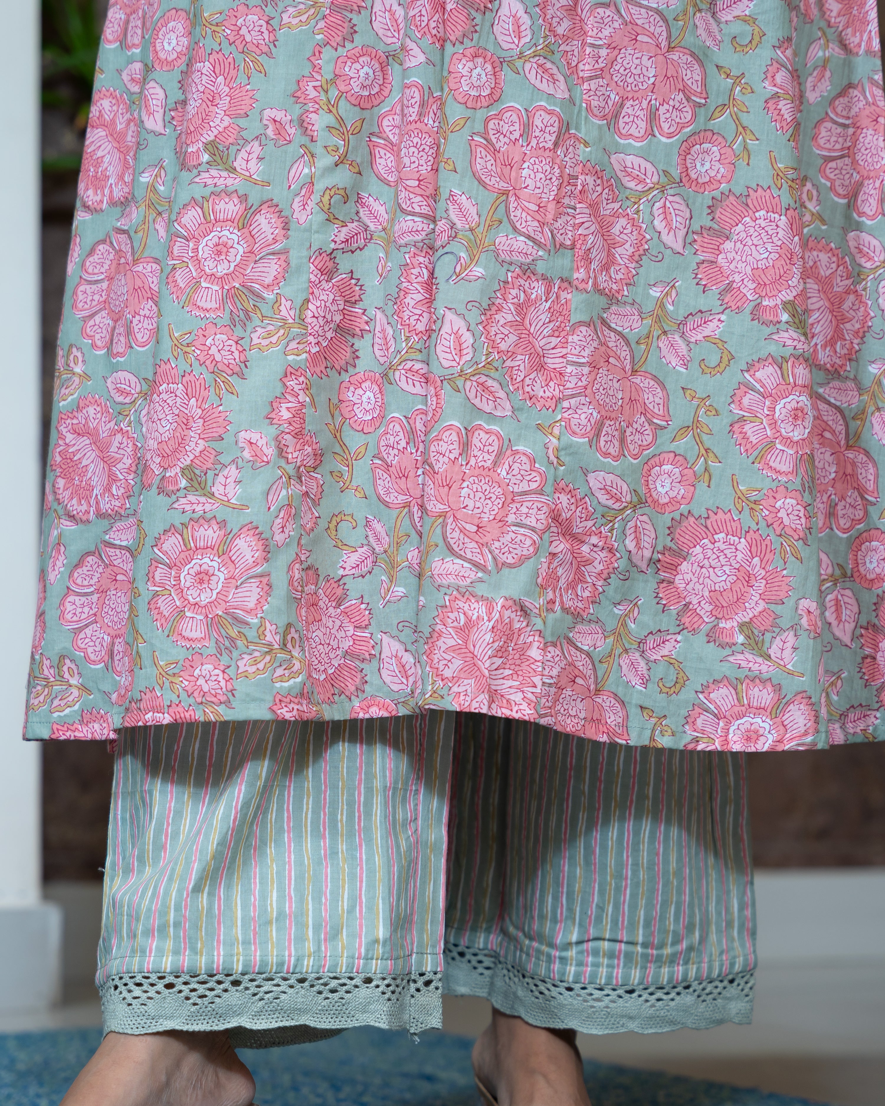 Load image into Gallery viewer, Cotton Co-Ord Set
