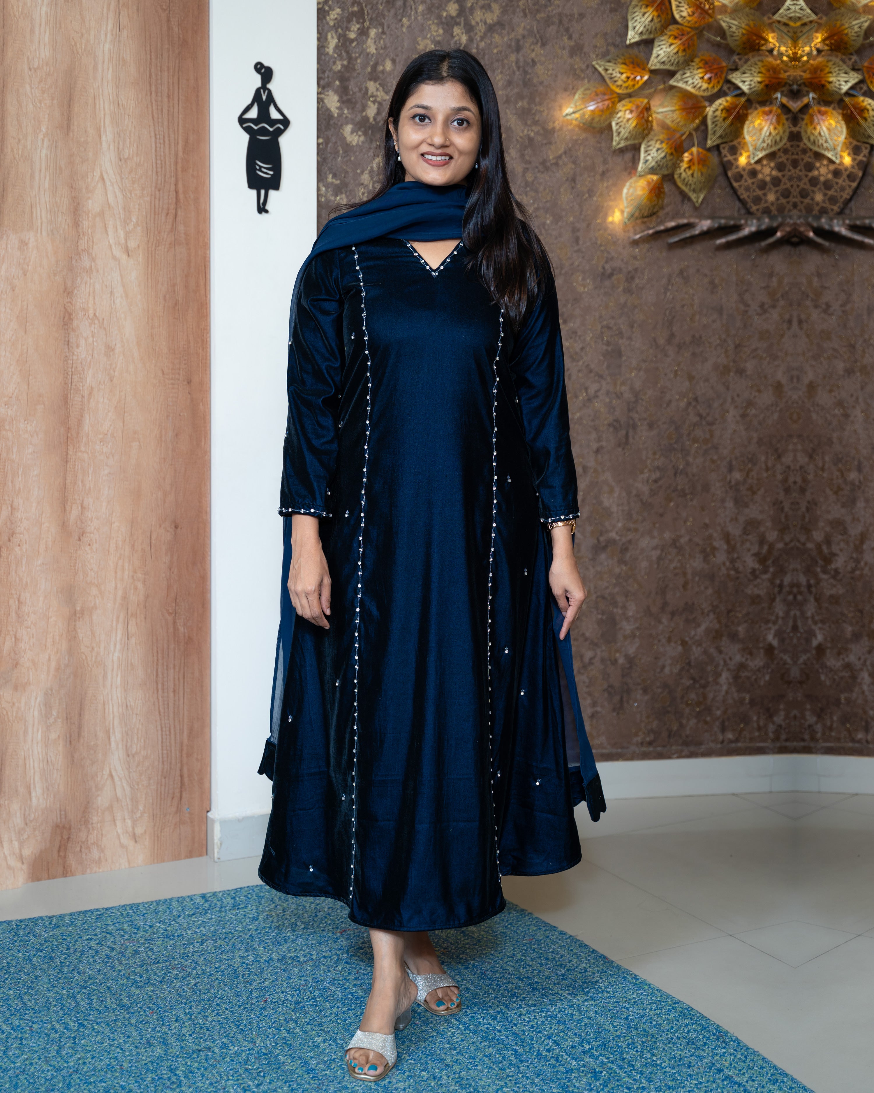 Load image into Gallery viewer, Velvet Designer Wear(Pre-Order)-951
