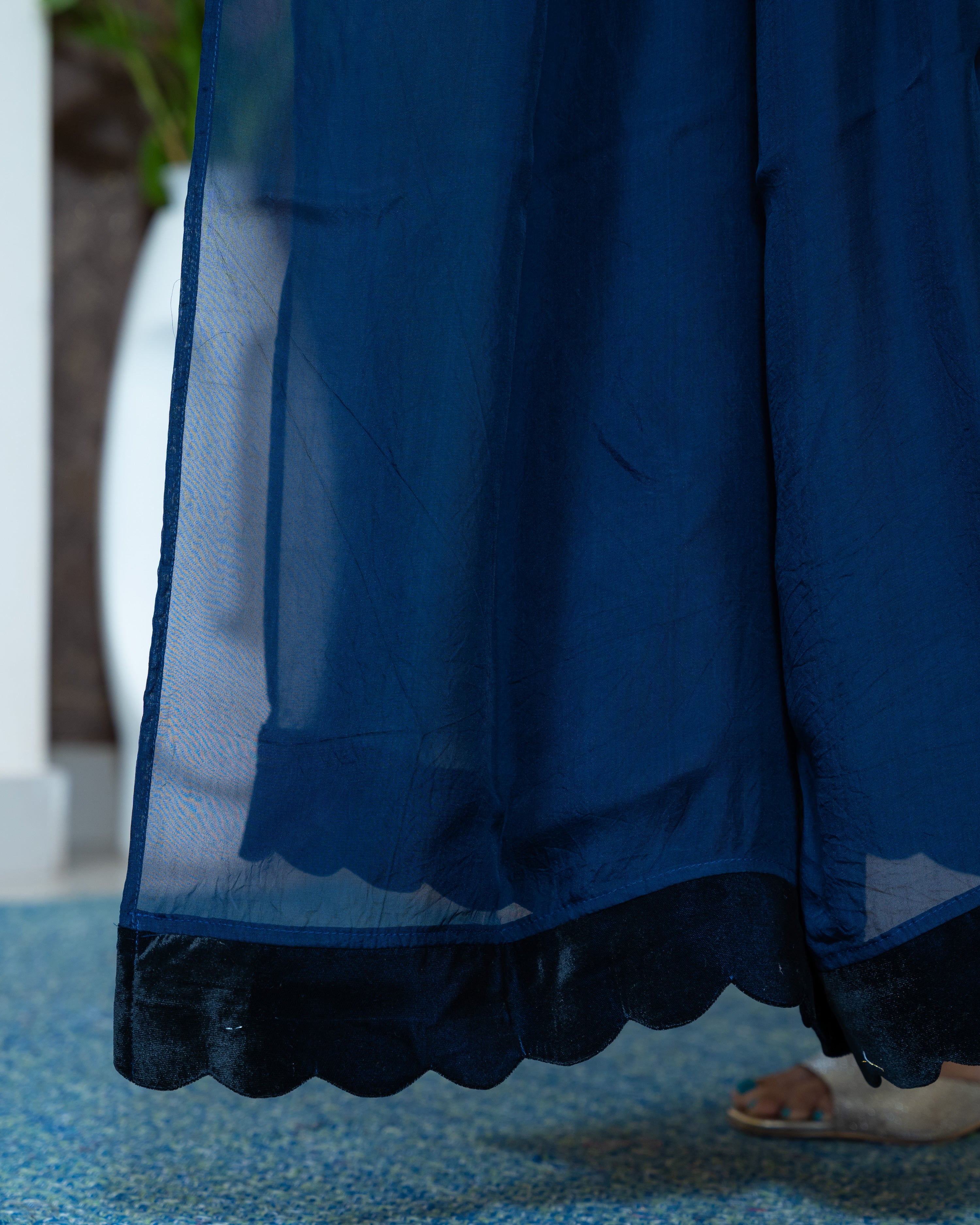 Load image into Gallery viewer, Velvet Designer Wear(Pre-Order)-951
