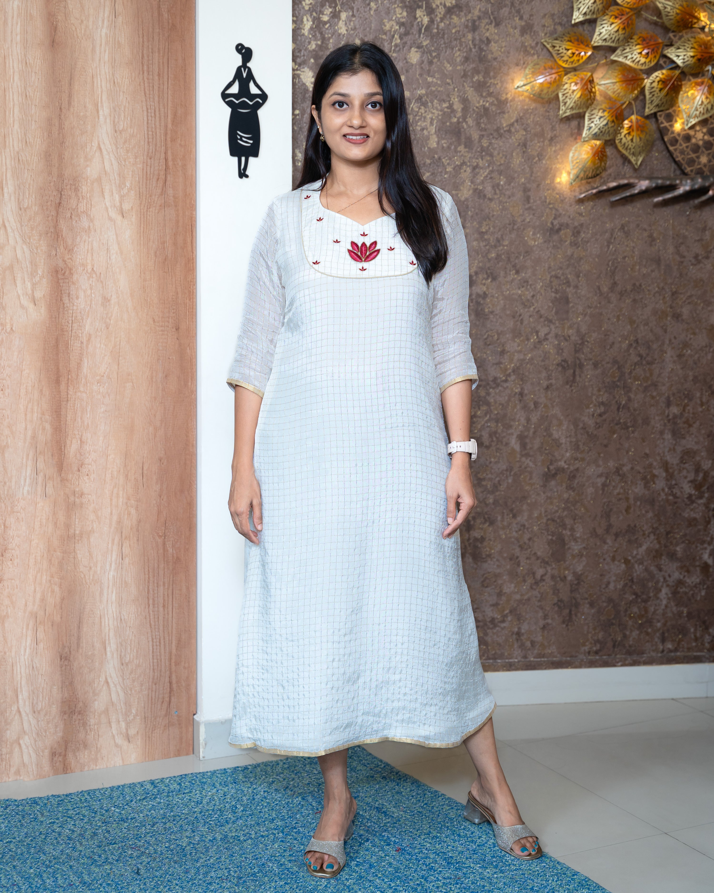 Load image into Gallery viewer, Crepe Silk Designer Wear(Pre-Order)-1067
