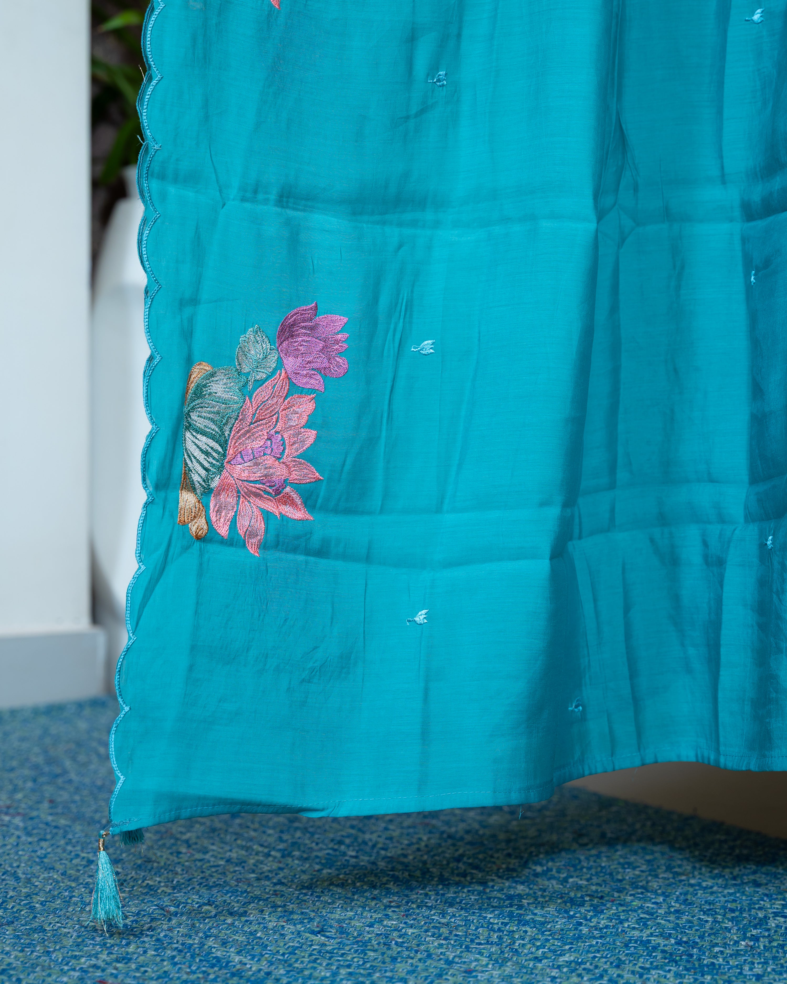 Load image into Gallery viewer, Mul Chanderi Suit-7482
