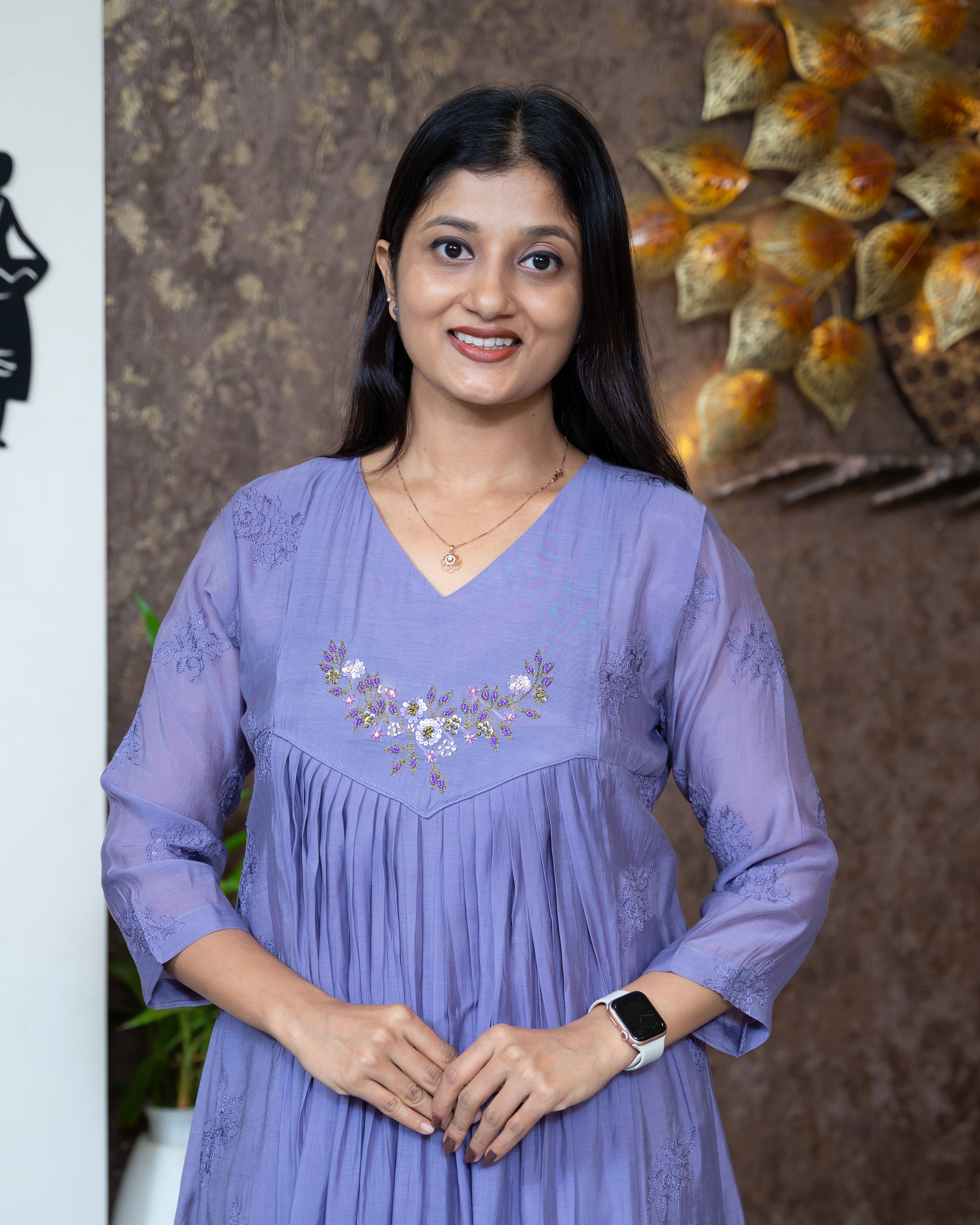 Load image into Gallery viewer, Mul Chanderi Suit-7480
