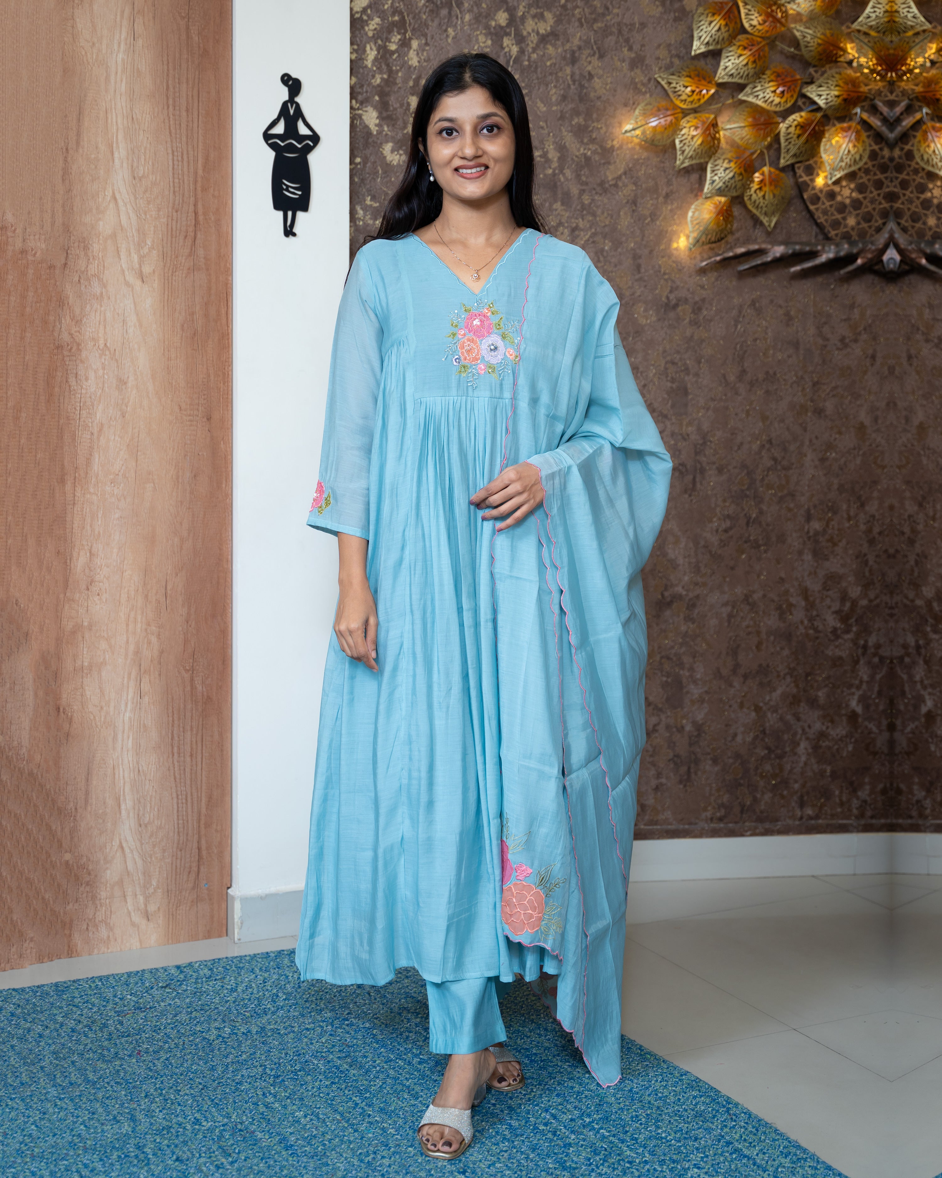 Load image into Gallery viewer, Mul Chanderi Suit-7577
