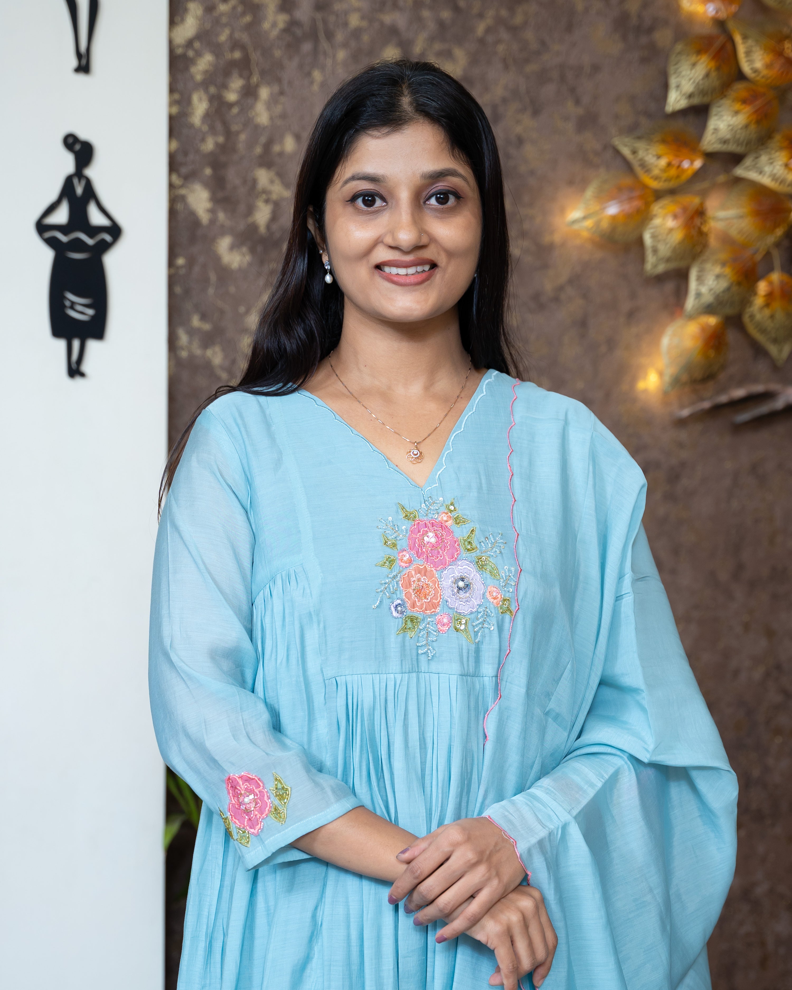 Load image into Gallery viewer, Mul Chanderi Suit-7577
