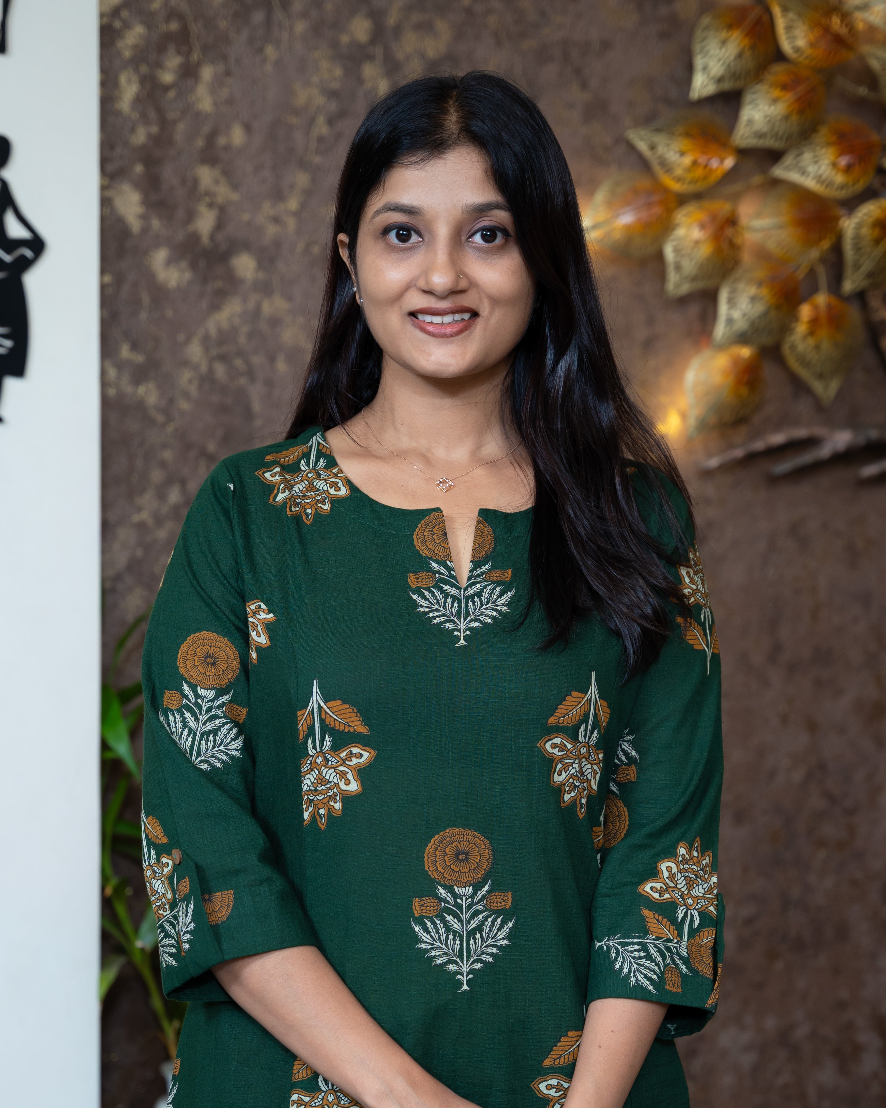 Load image into Gallery viewer, Cotton Kurti-7654
