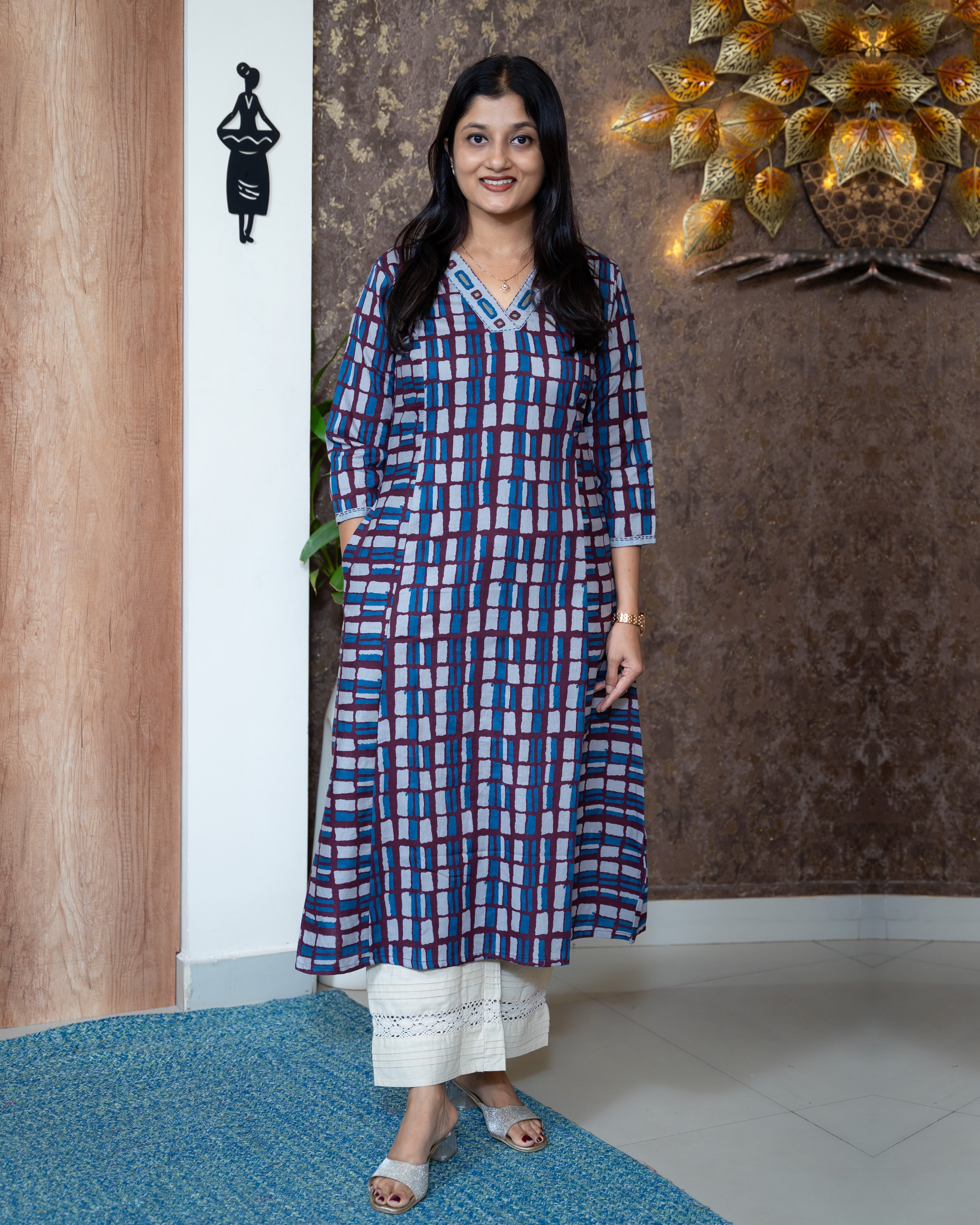 Load image into Gallery viewer, Cotton kurti-7692
