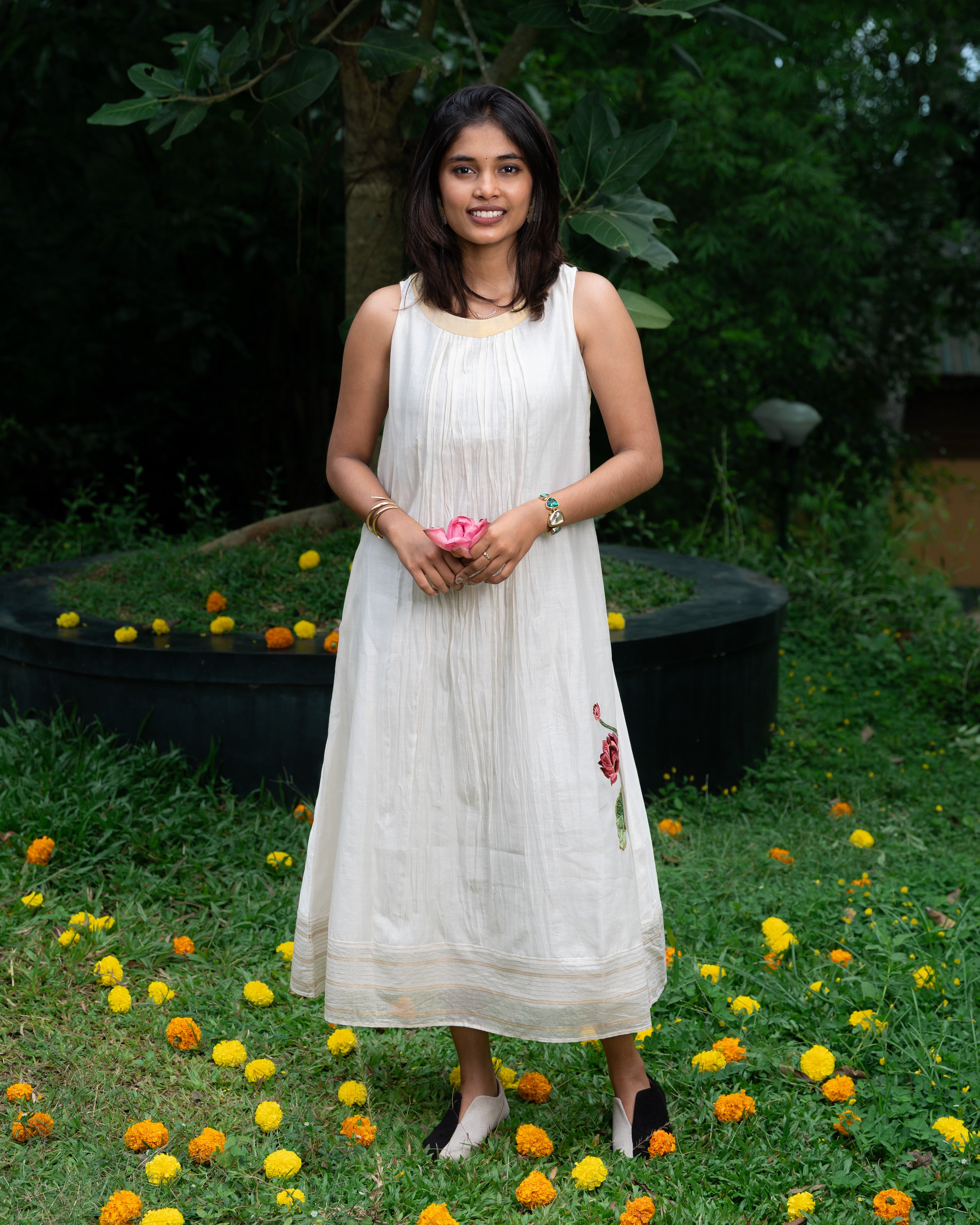 Load image into Gallery viewer, Mul Chanderi Designer Kurti(Pre-Order)-1051
