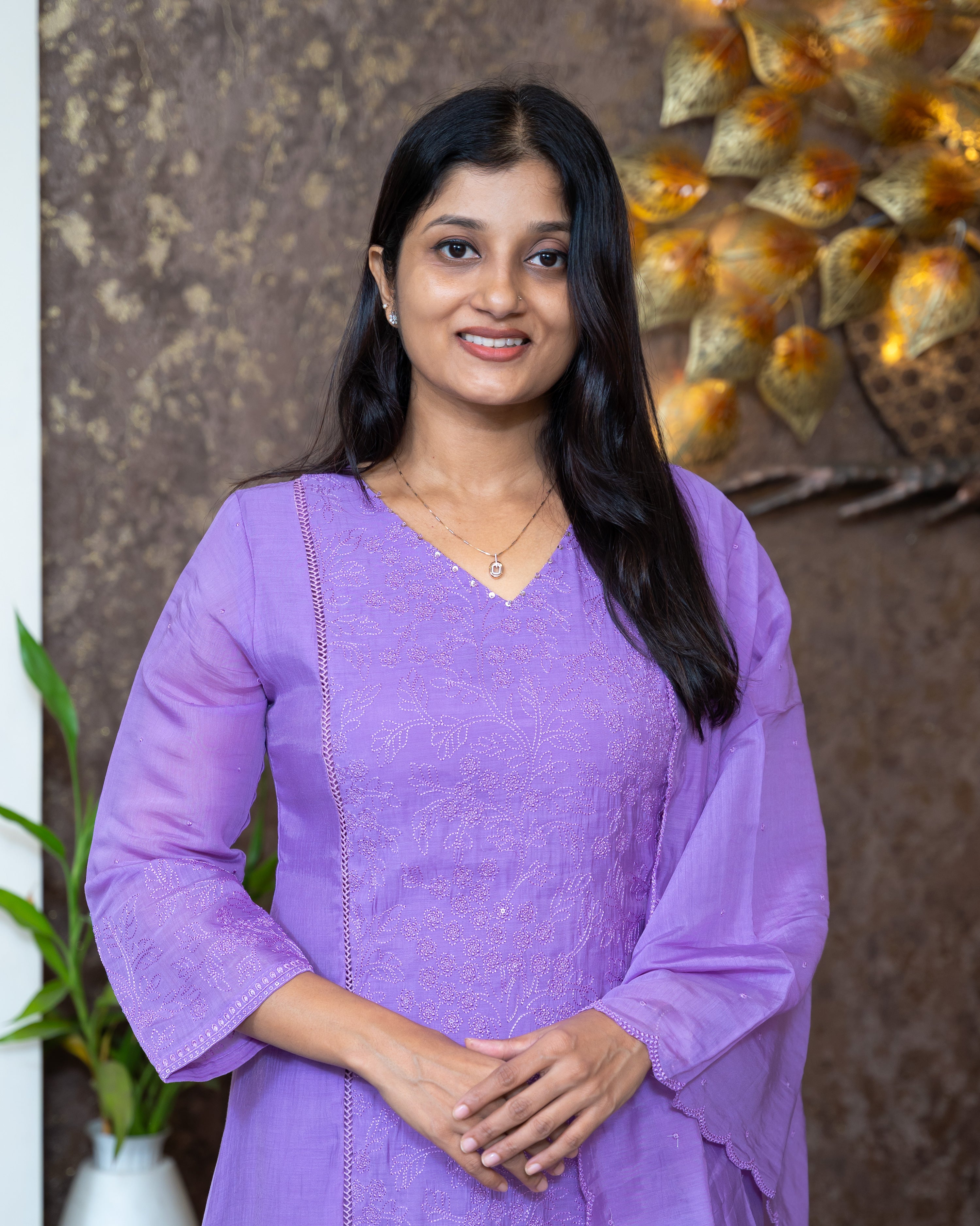 Load image into Gallery viewer, Mul Chanderi Suit-7765
