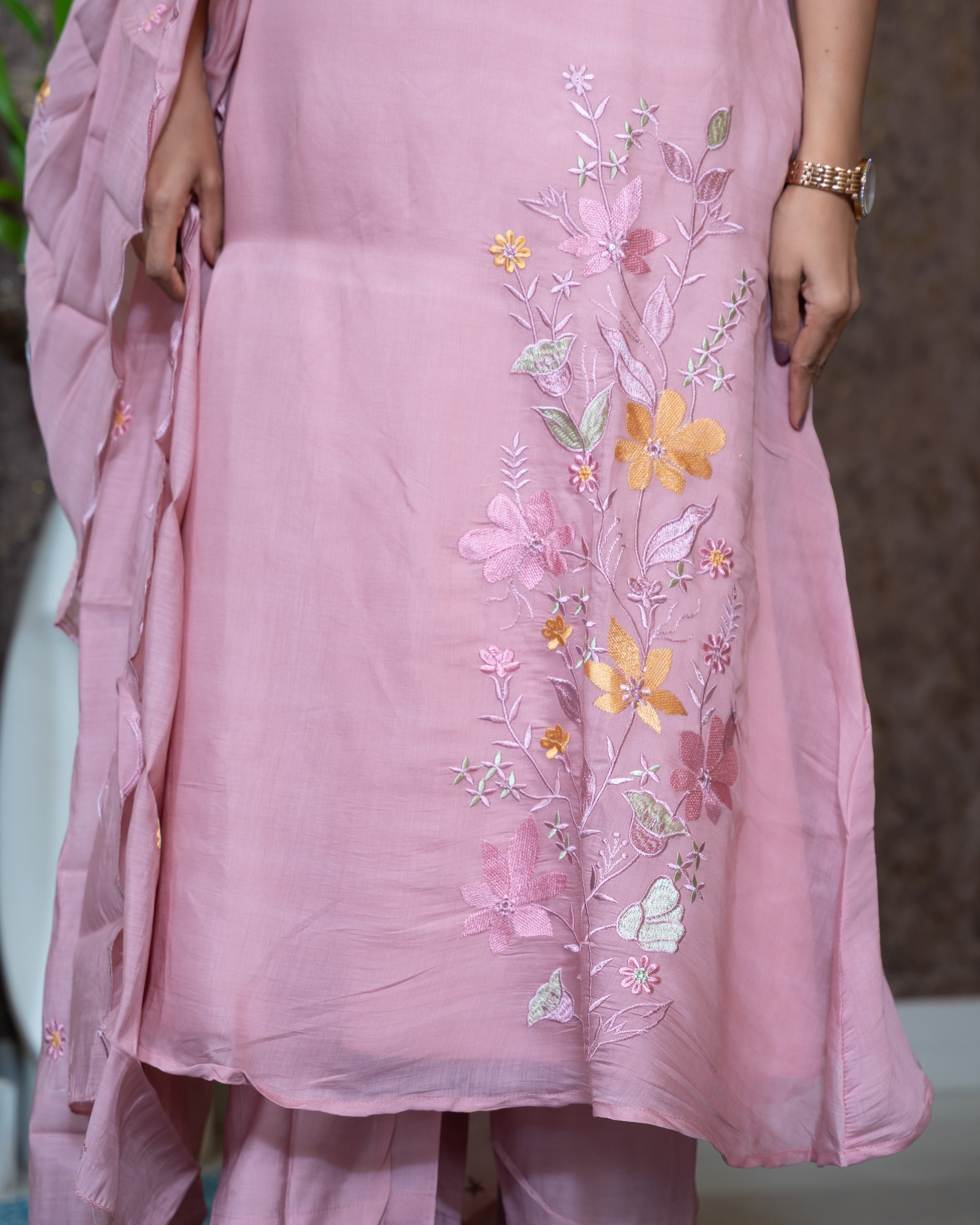 Load image into Gallery viewer, Mul Chanderi Suit-7856
