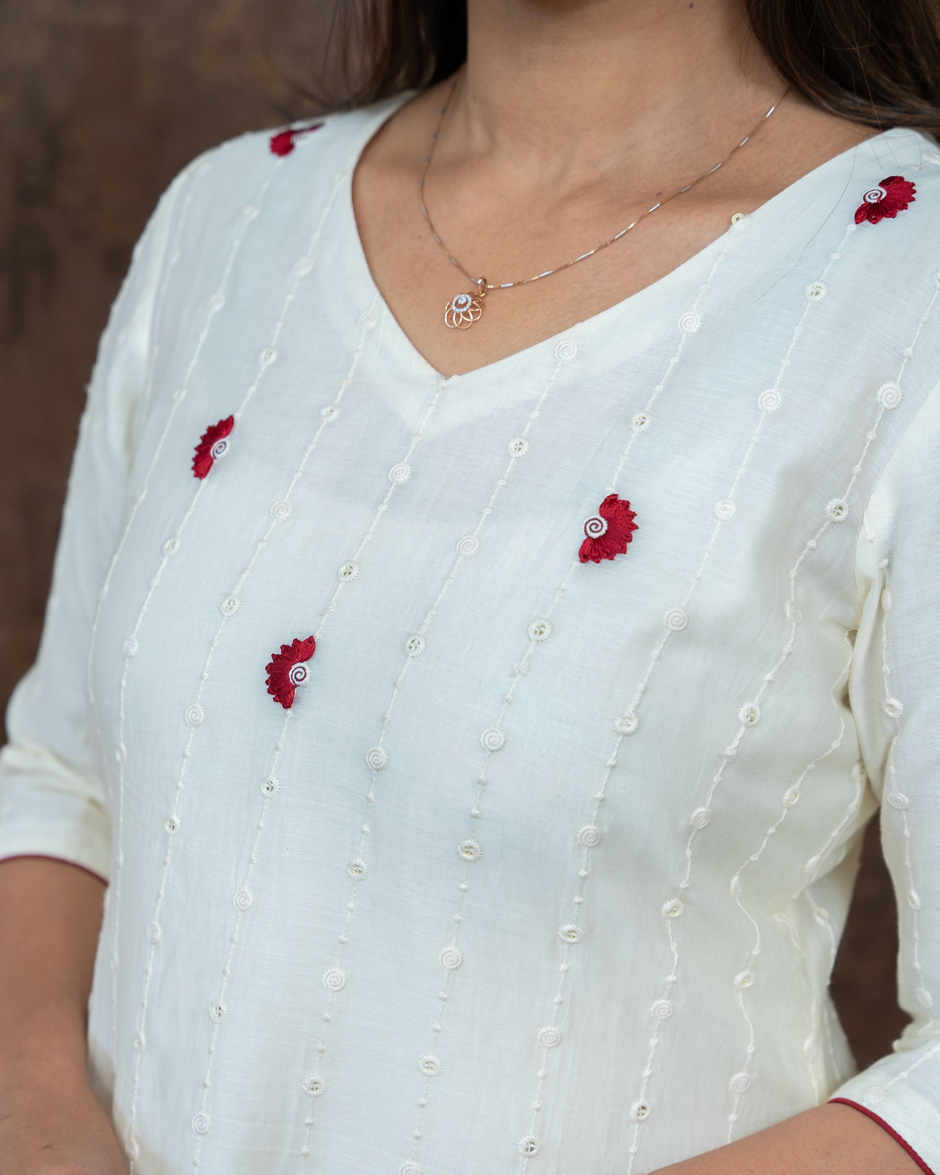 Load image into Gallery viewer, Mul Chanderi Designer Kurti(Pre-Order)-3732
