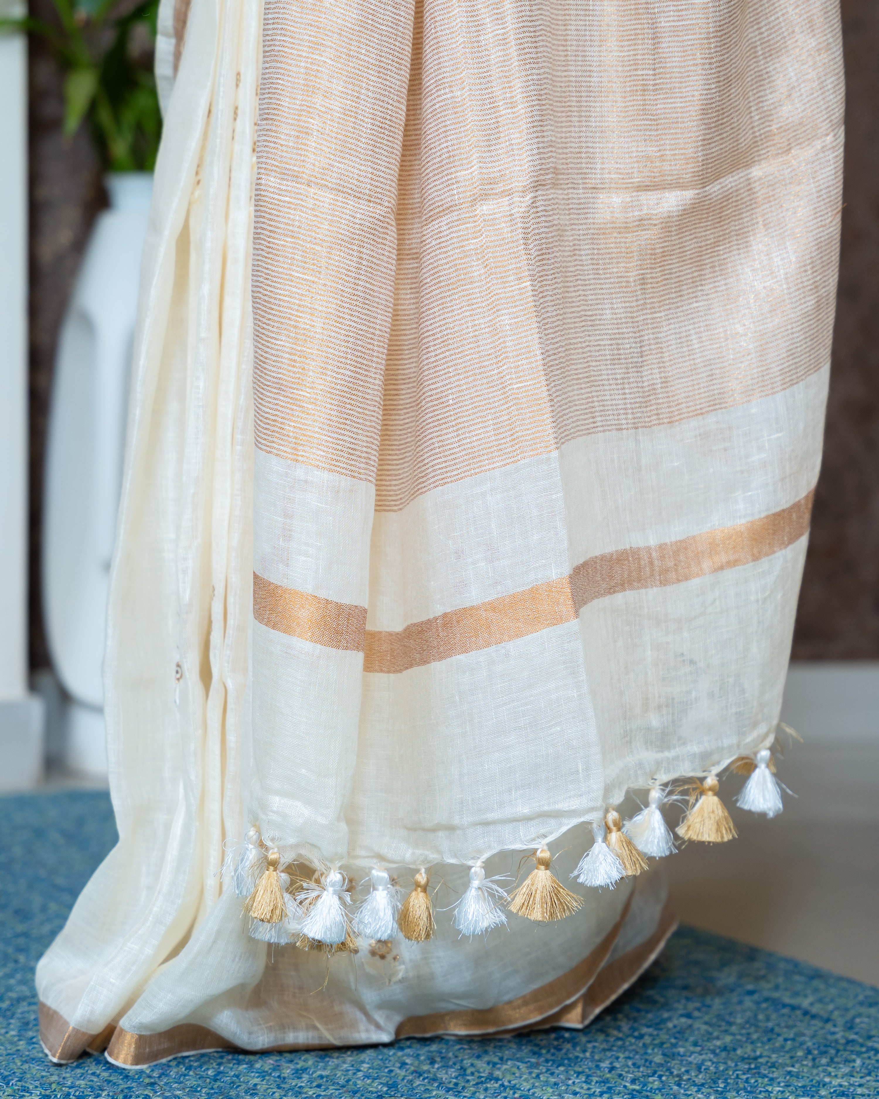 Load image into Gallery viewer, Linen Saree-
