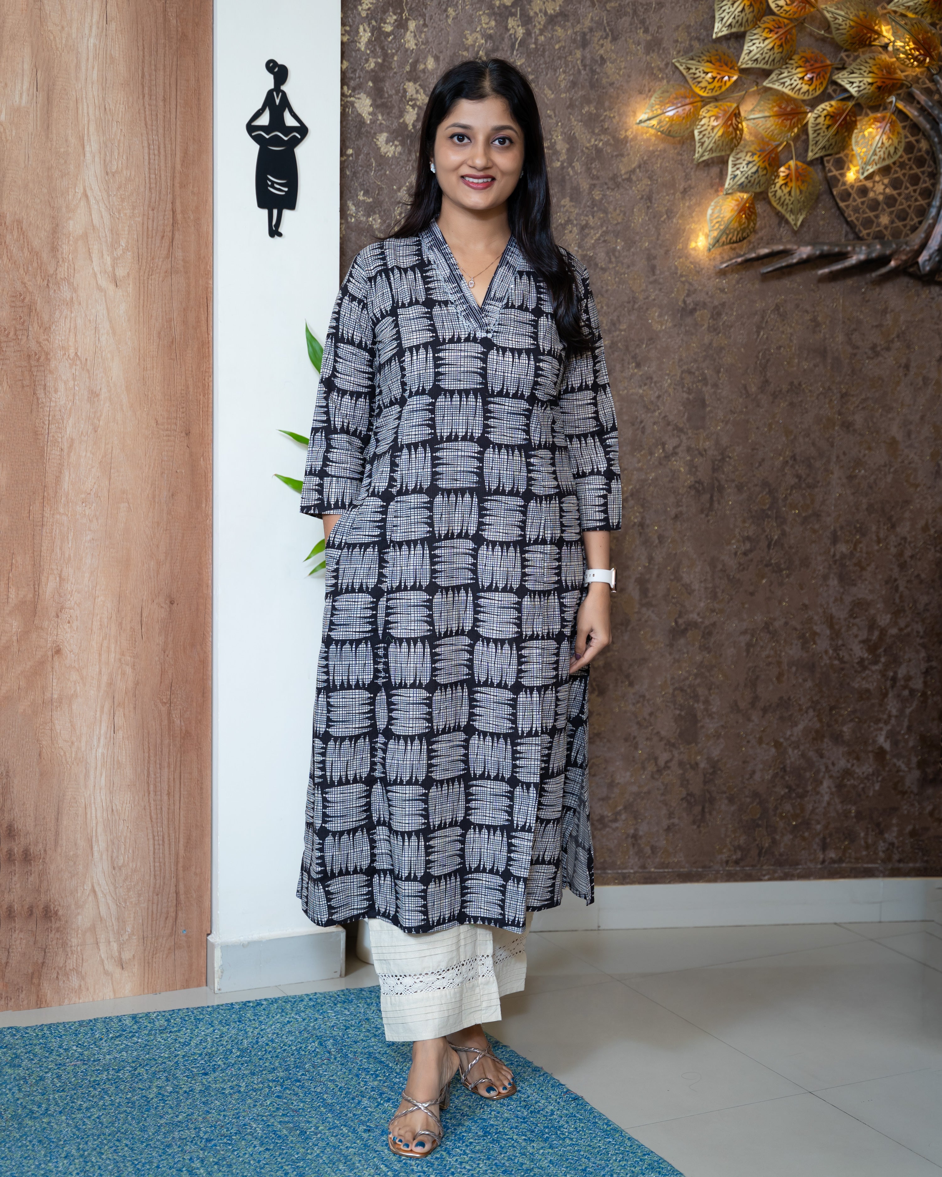 Load image into Gallery viewer, Cotton kurti-7949
