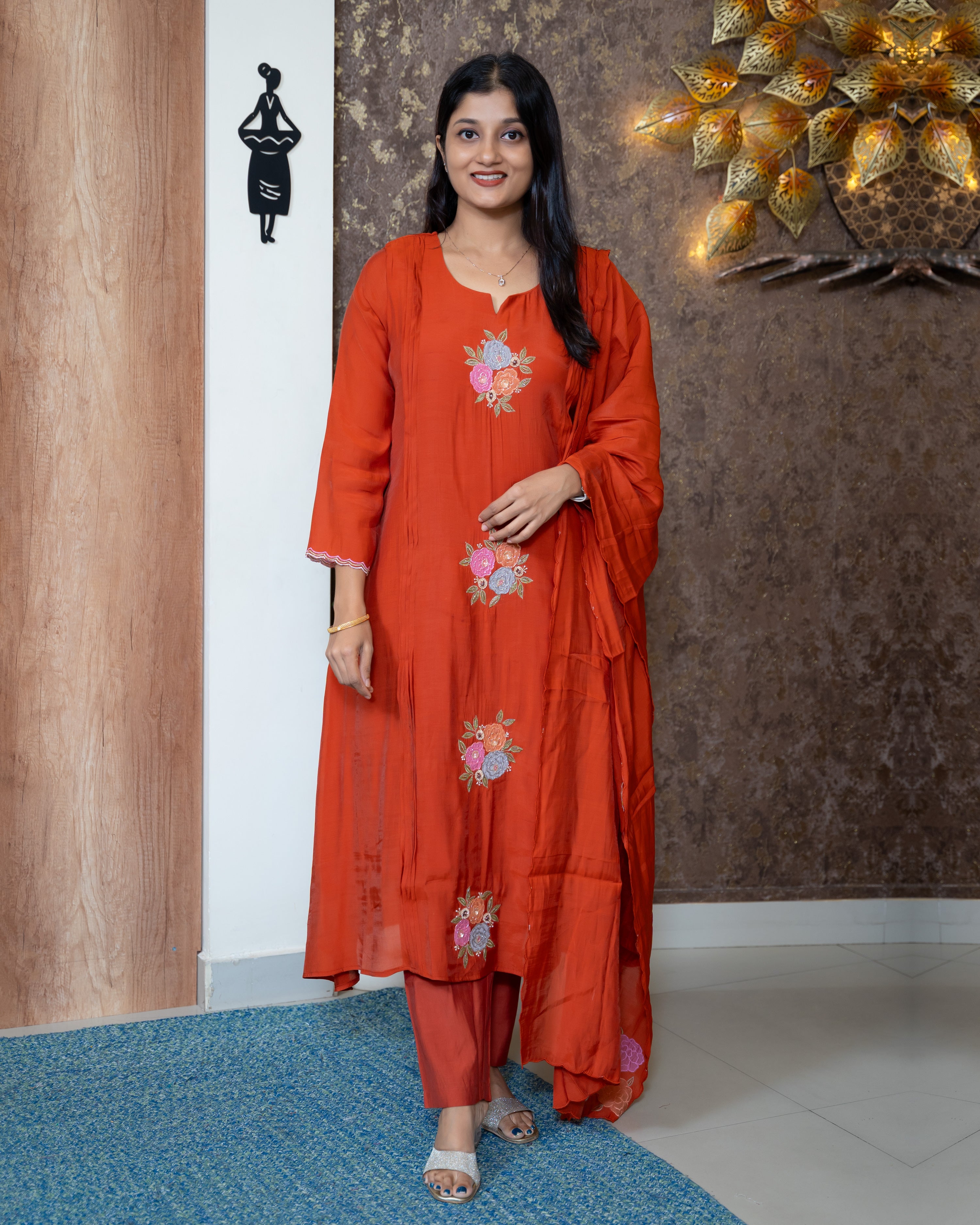 Load image into Gallery viewer, Mul Chanderi Suit-8076
