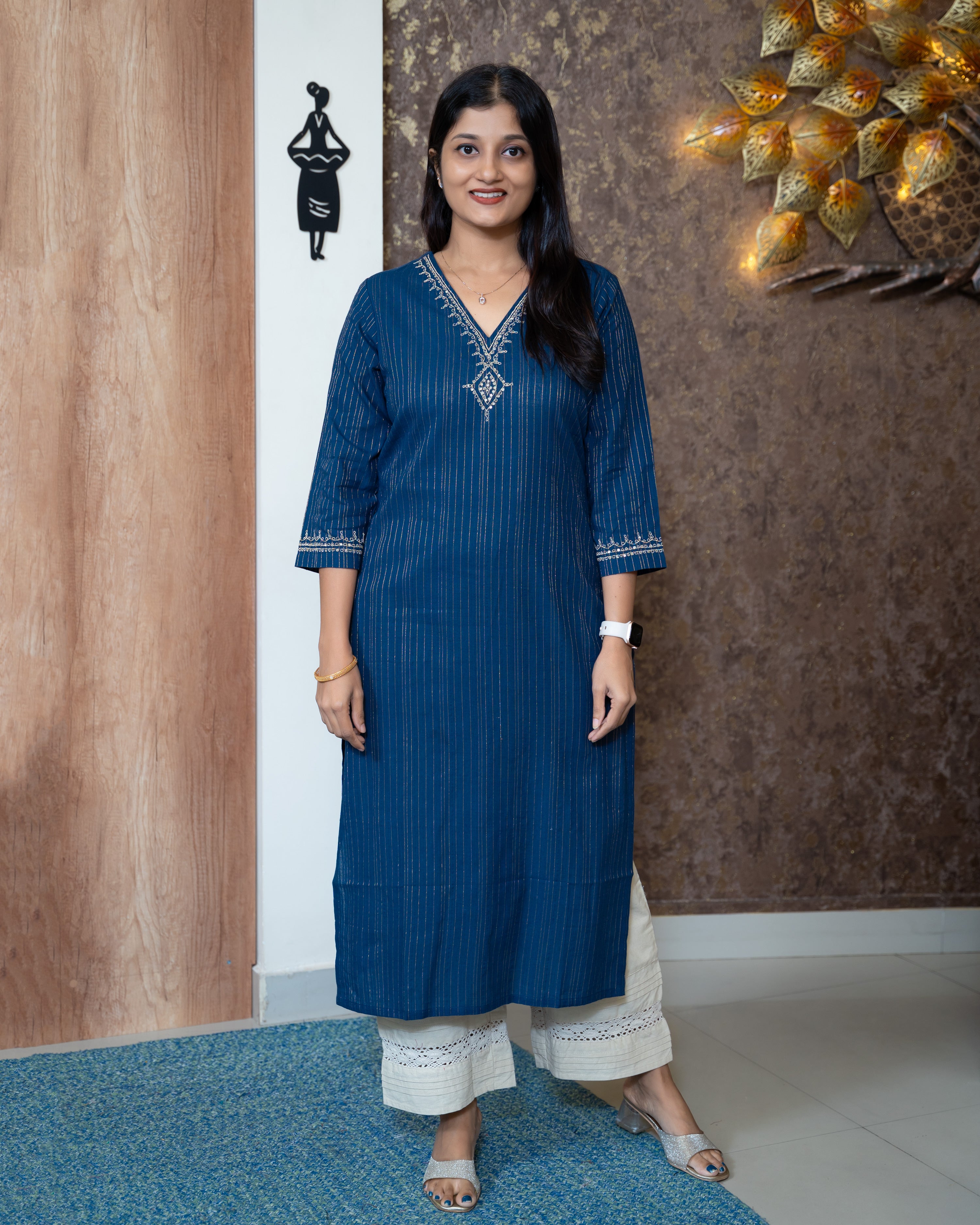 Load image into Gallery viewer, Cotton Kurti-8071
