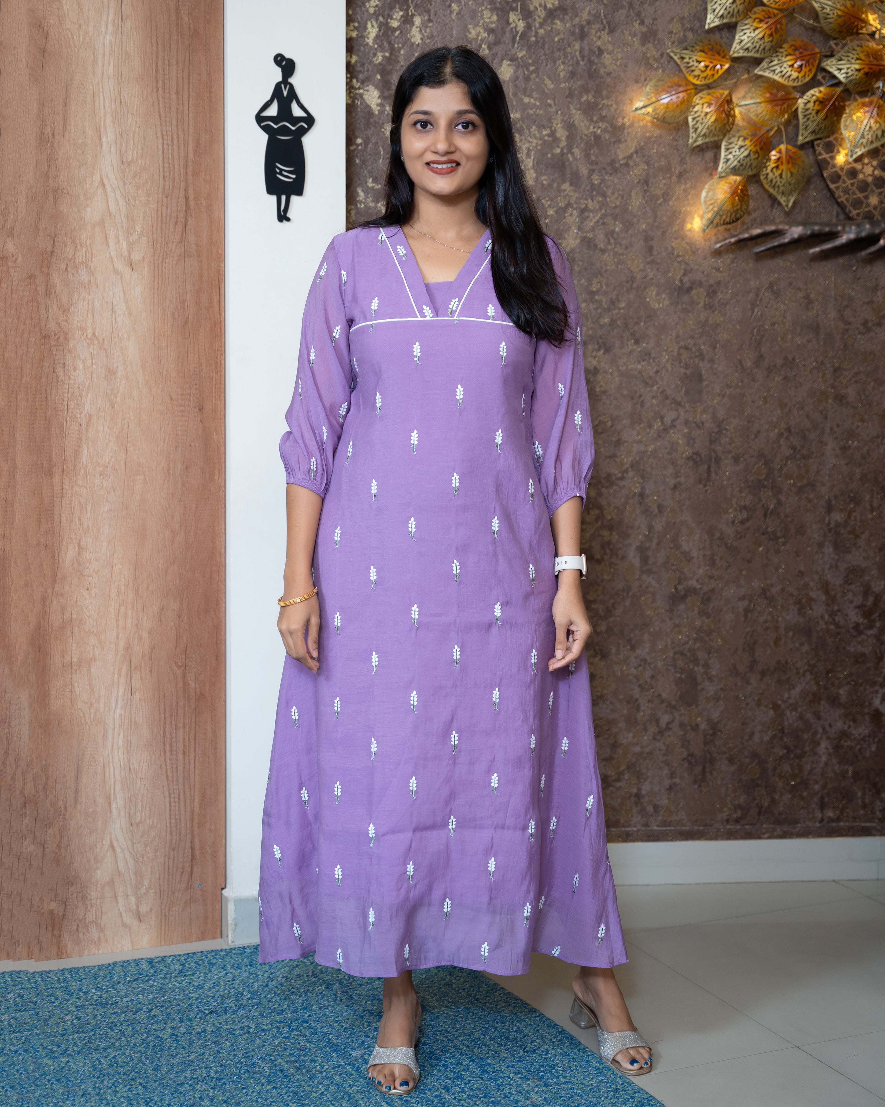 Load image into Gallery viewer, Mul Chanderi Kurti-8074
