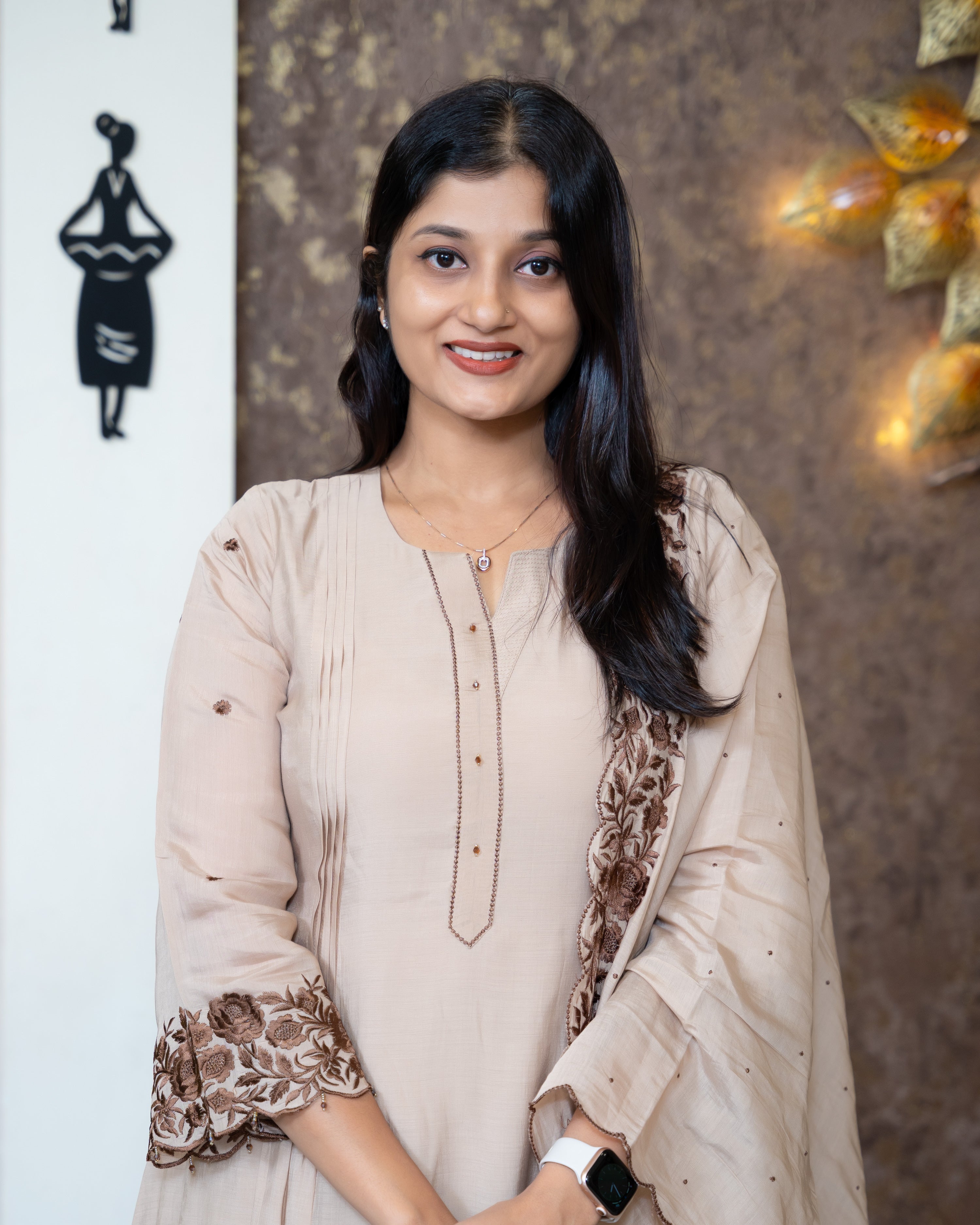Load image into Gallery viewer, Mul Chanderi Suit-8060
