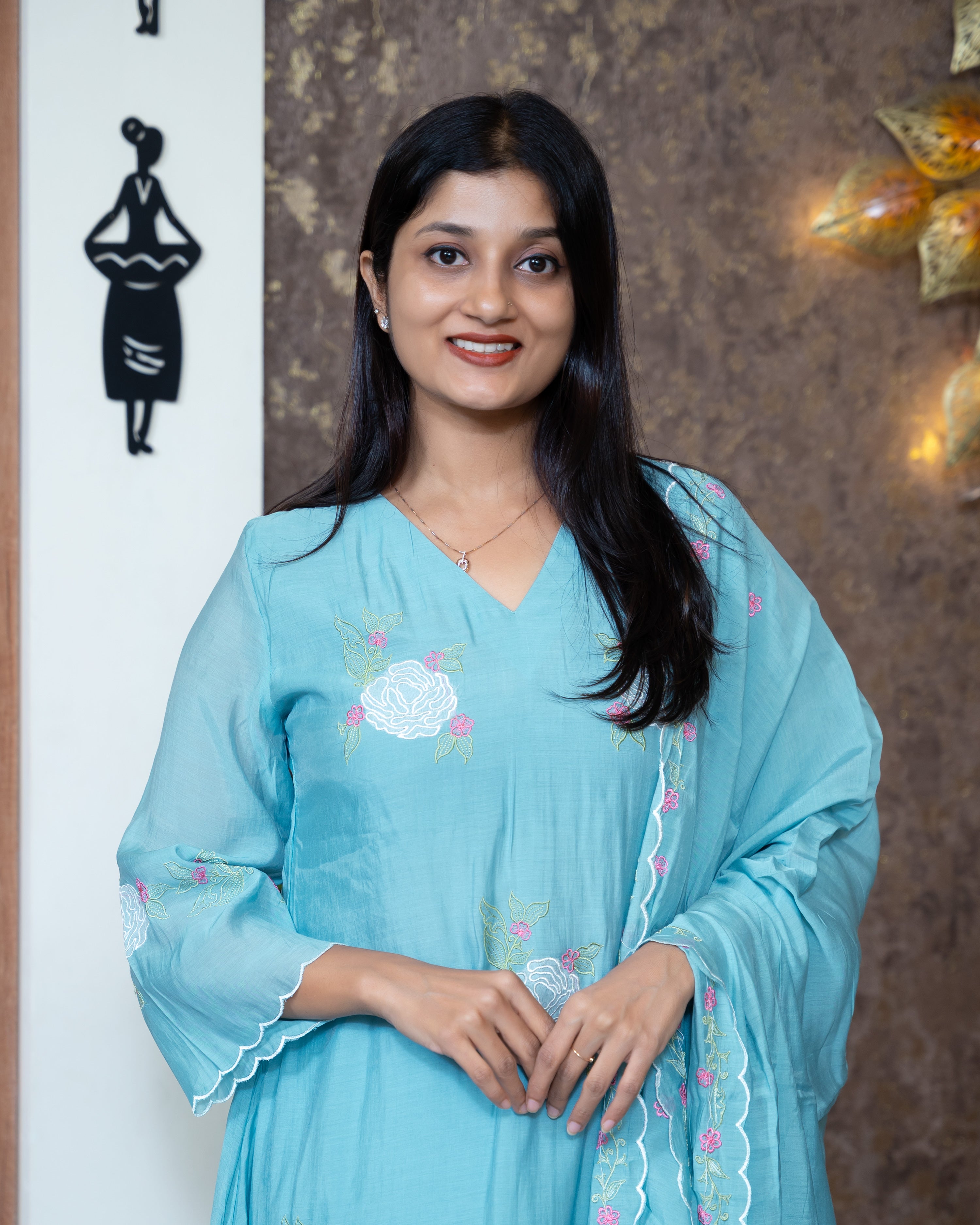 Load image into Gallery viewer, Mul Chanderi Suit-8072
