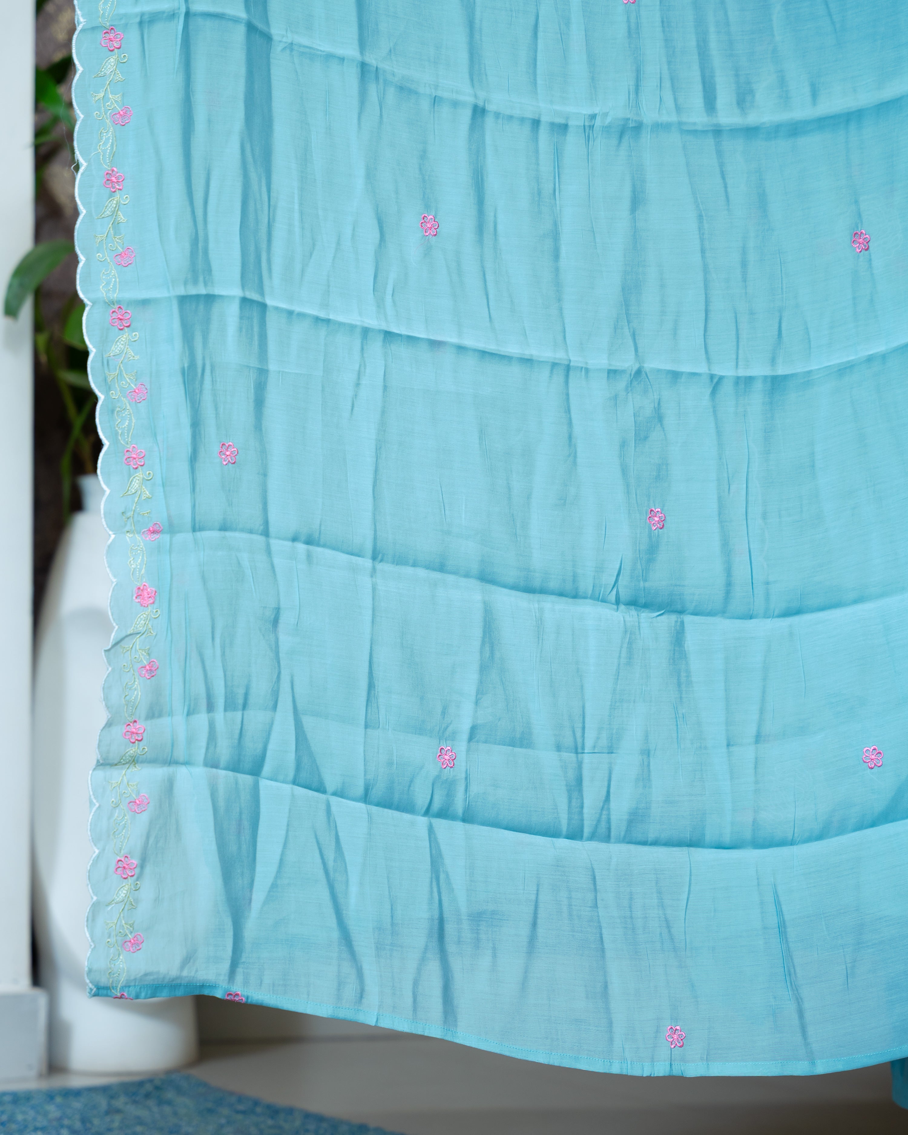 Load image into Gallery viewer, Mul Chanderi Suit-8072
