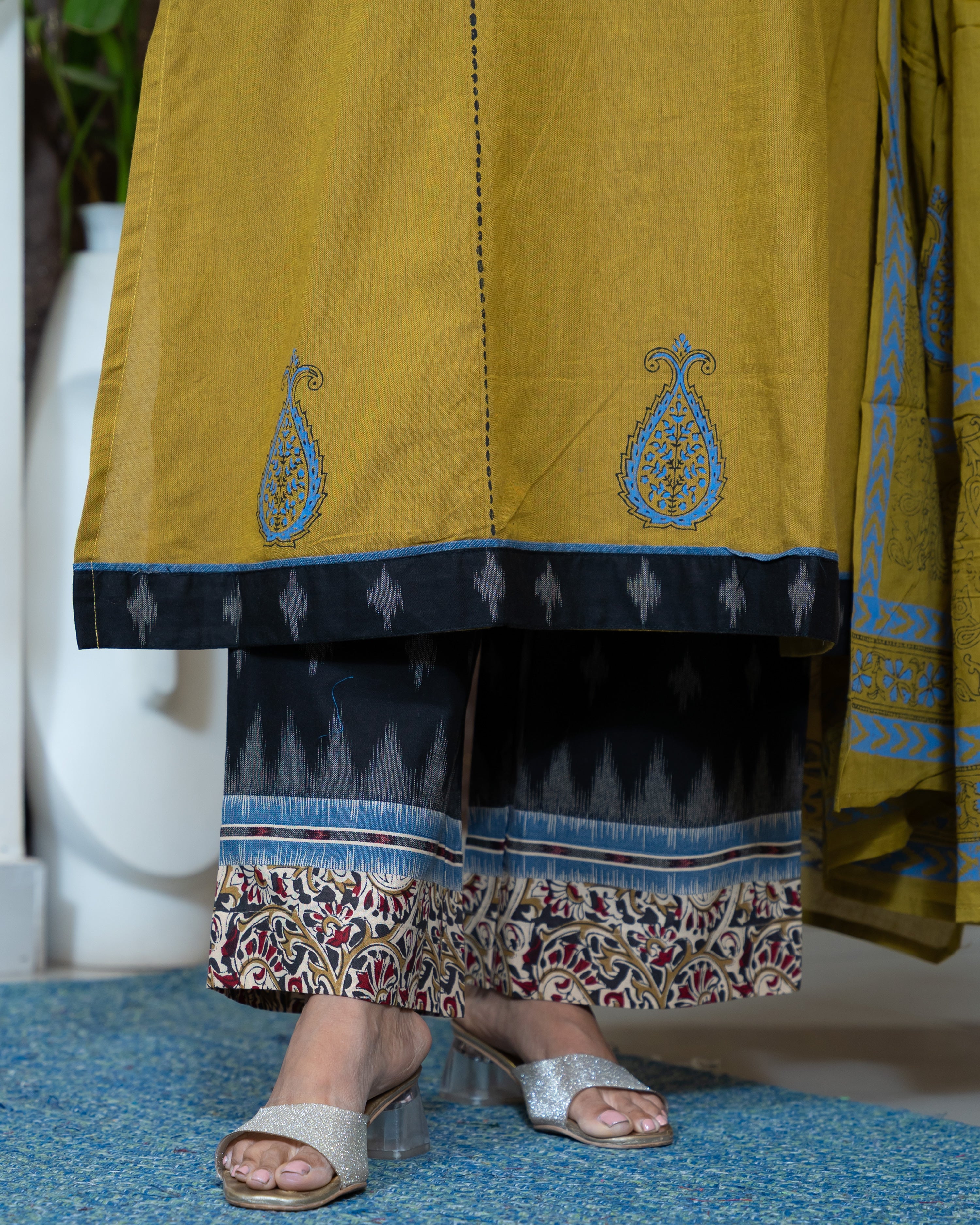 Load image into Gallery viewer, Cotton Suit-8162
