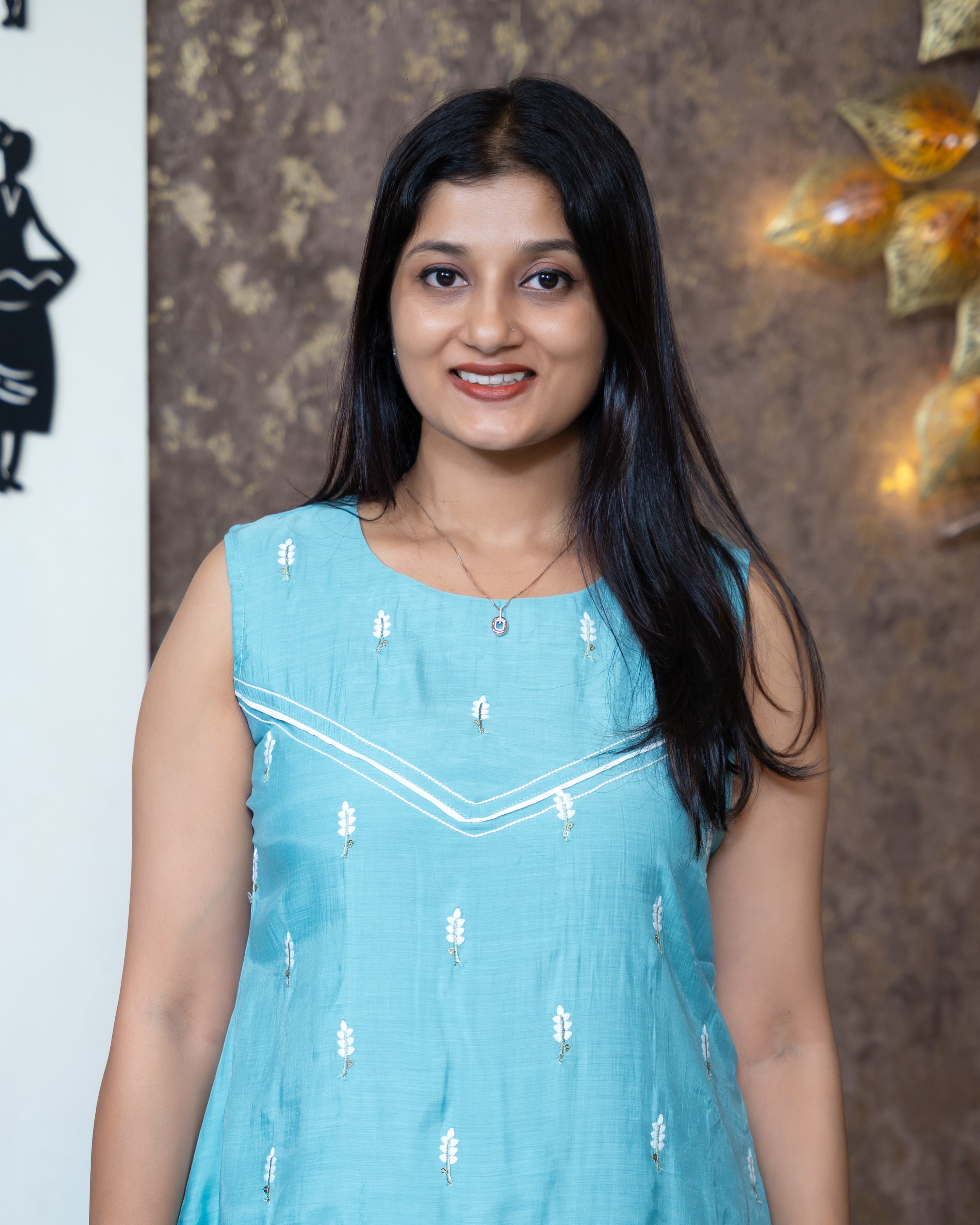 Load image into Gallery viewer, Mul Chanderi Kurti-8171
