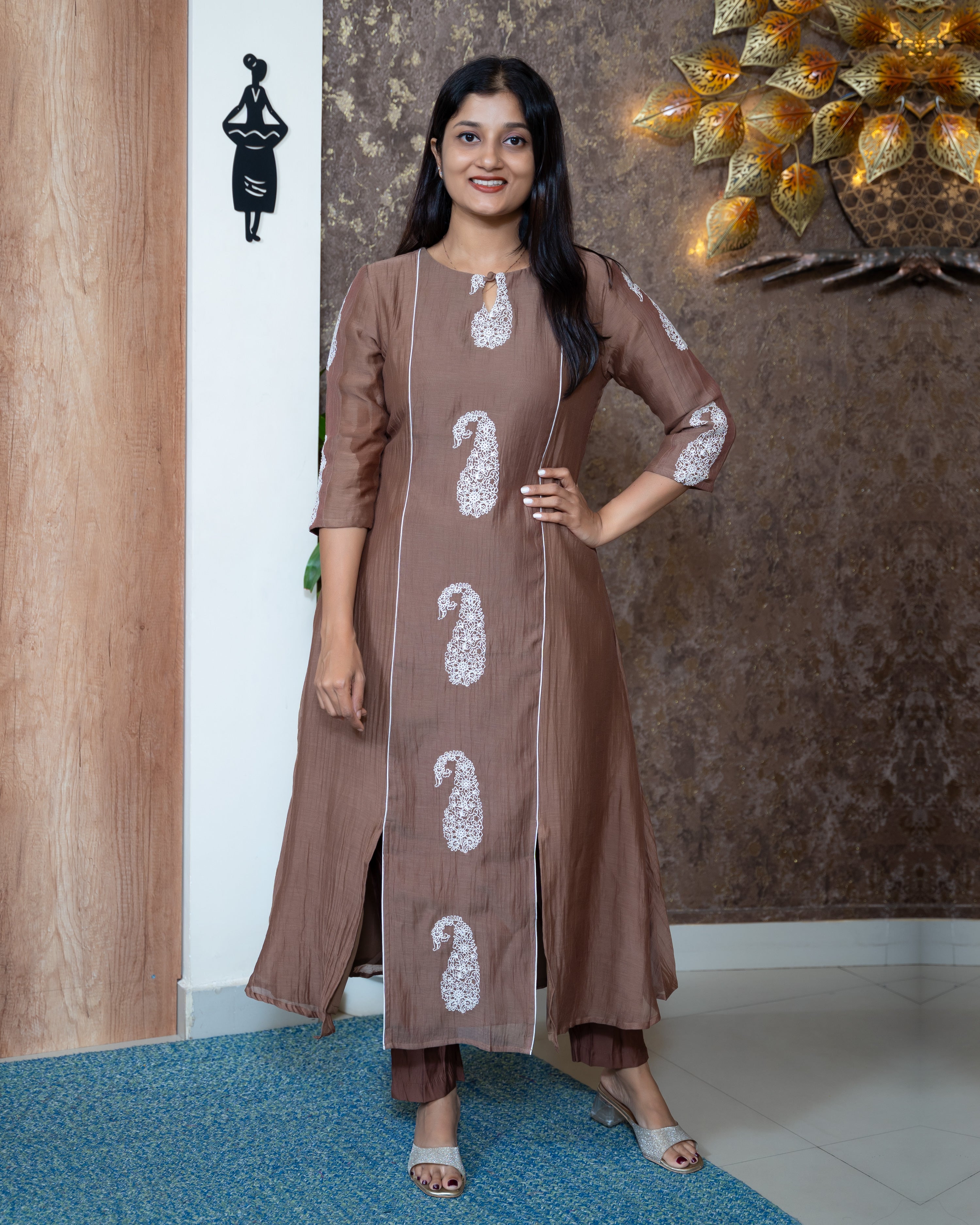 Load image into Gallery viewer, Mul Chanderi Designer Kurti(Pre-Order)-1084
