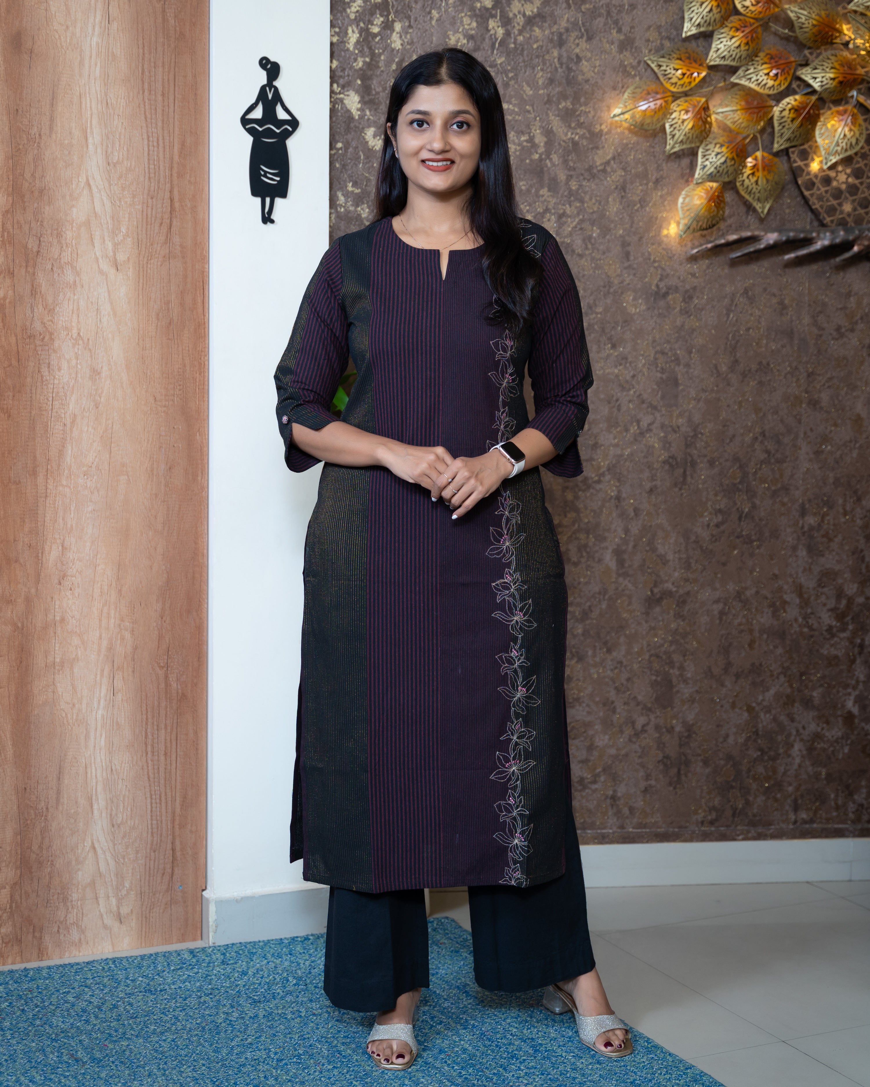 Load image into Gallery viewer, Cotton Kurti-8231
