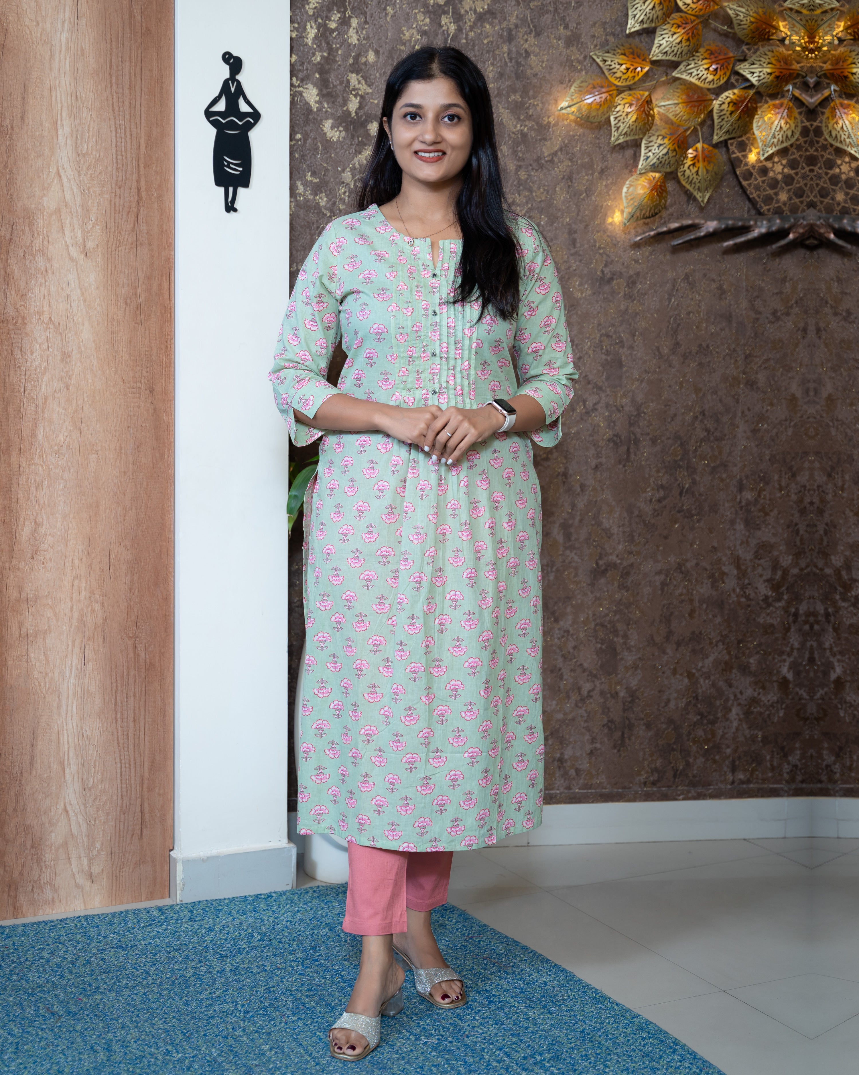 Load image into Gallery viewer, Cotton Kurti-8229
