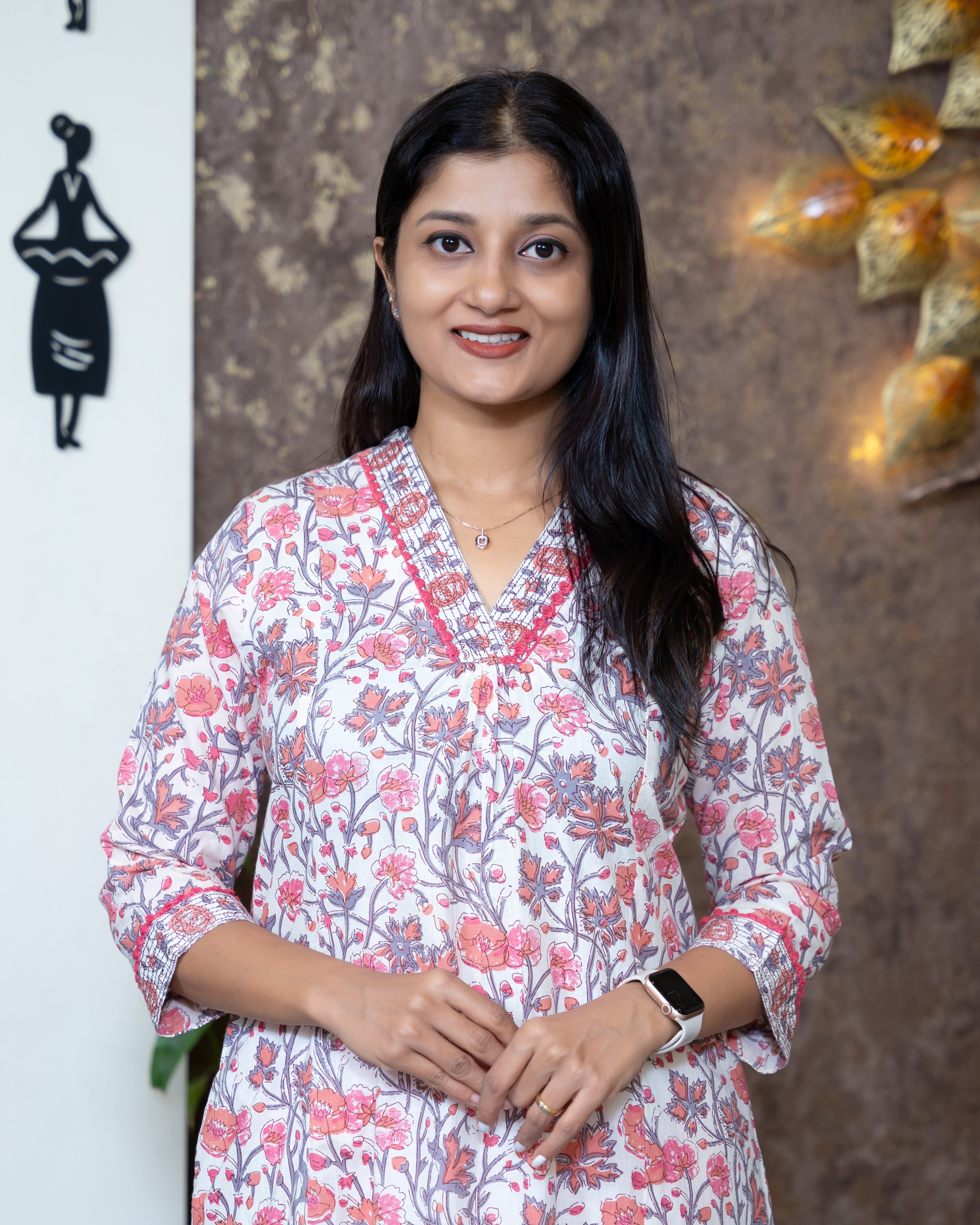 Load image into Gallery viewer, Cotton Kurti-8253
