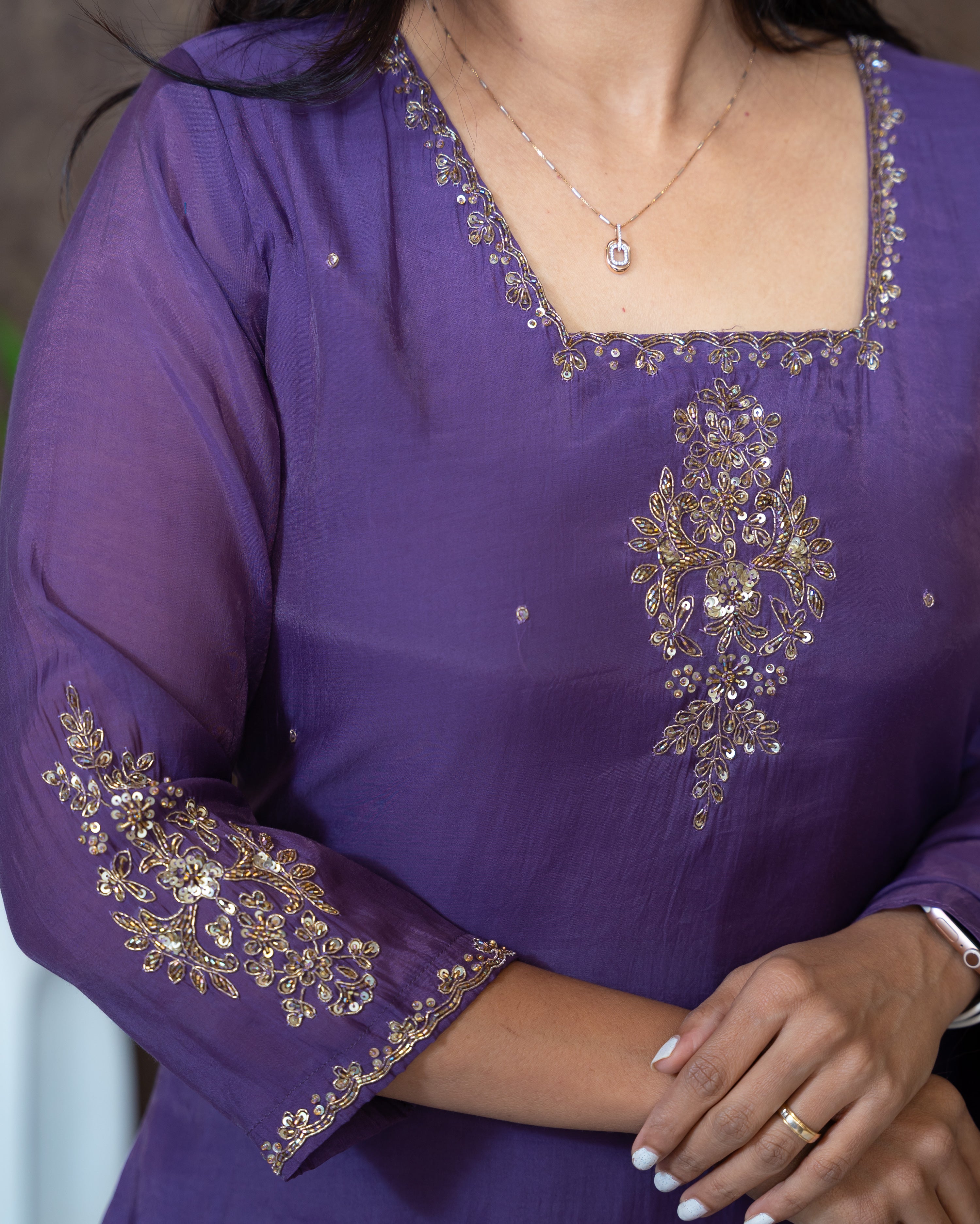 Load image into Gallery viewer, Mul Chanderi Suit-8265

